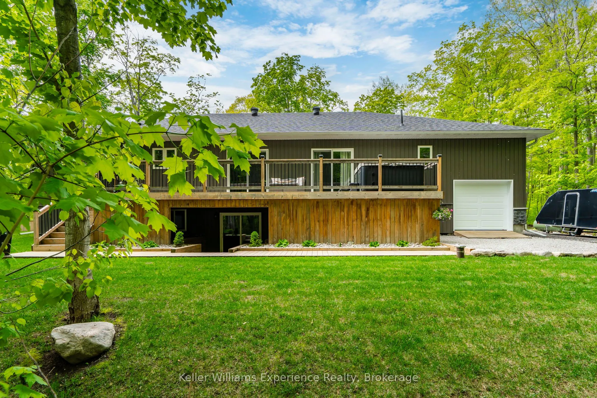 27 Meadows Avenue