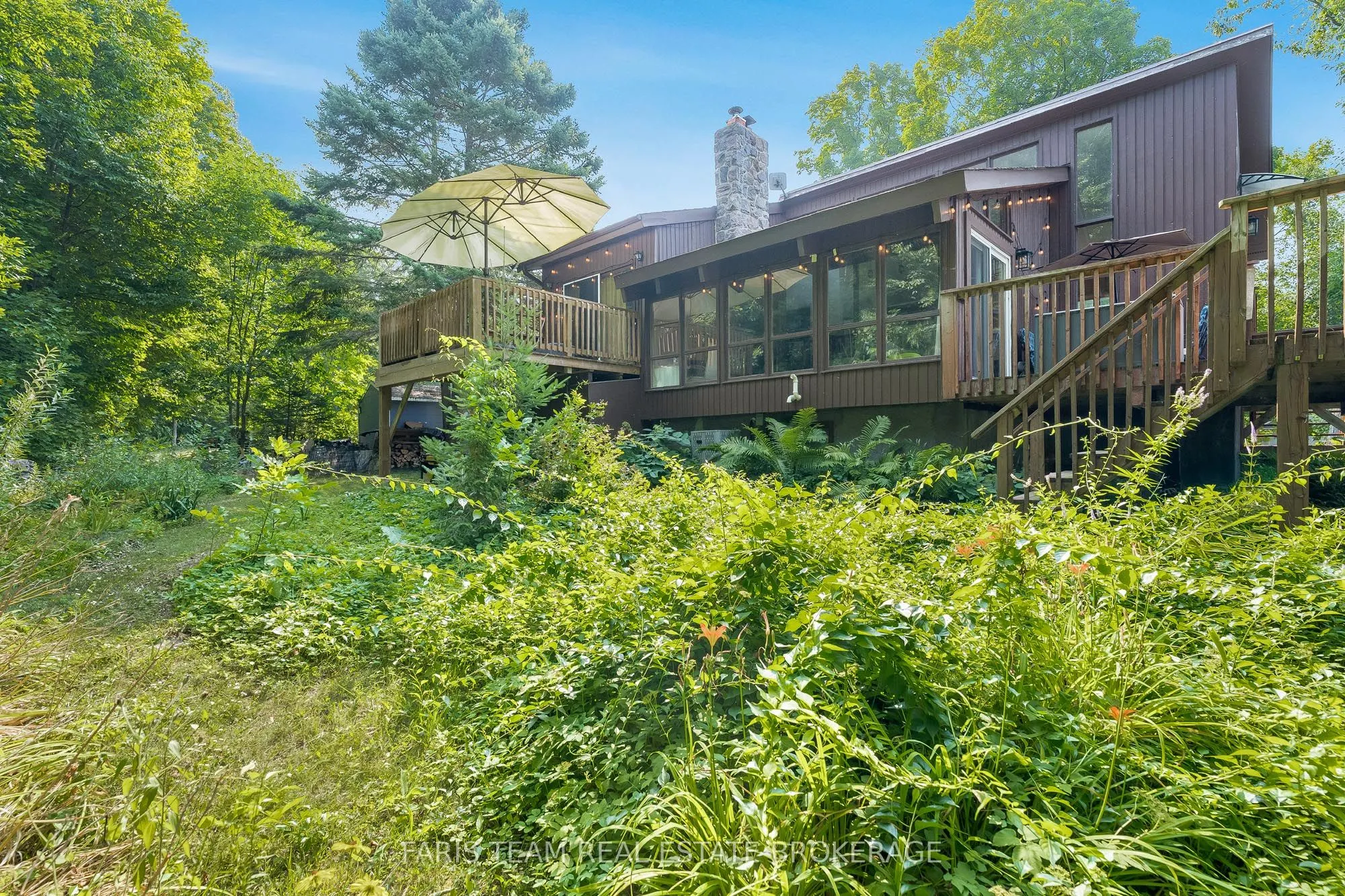 20 Glen Cedar Drive