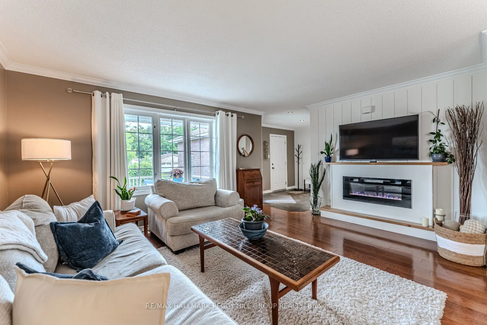 95 Crompton Drive