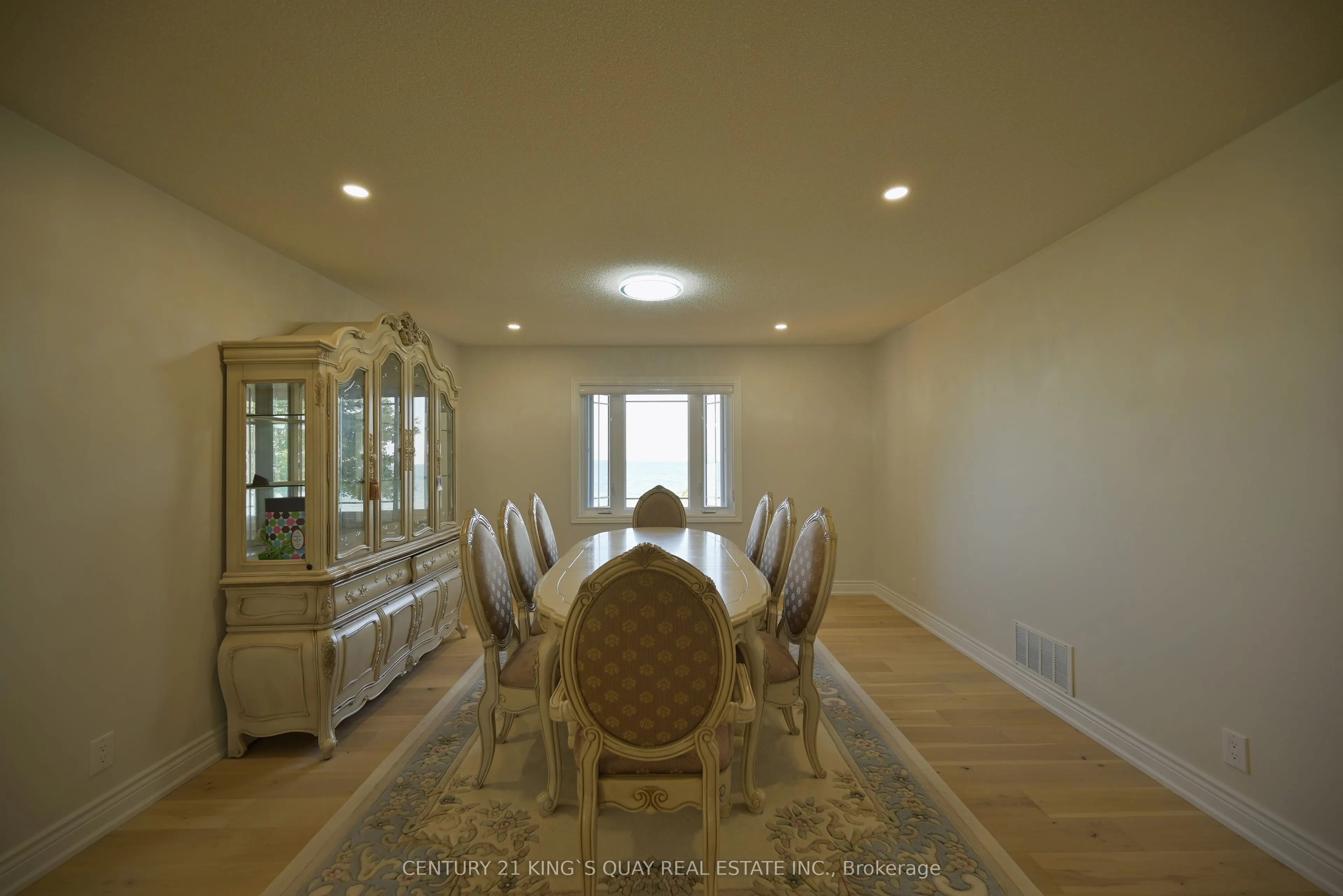88 Bayshore Drive