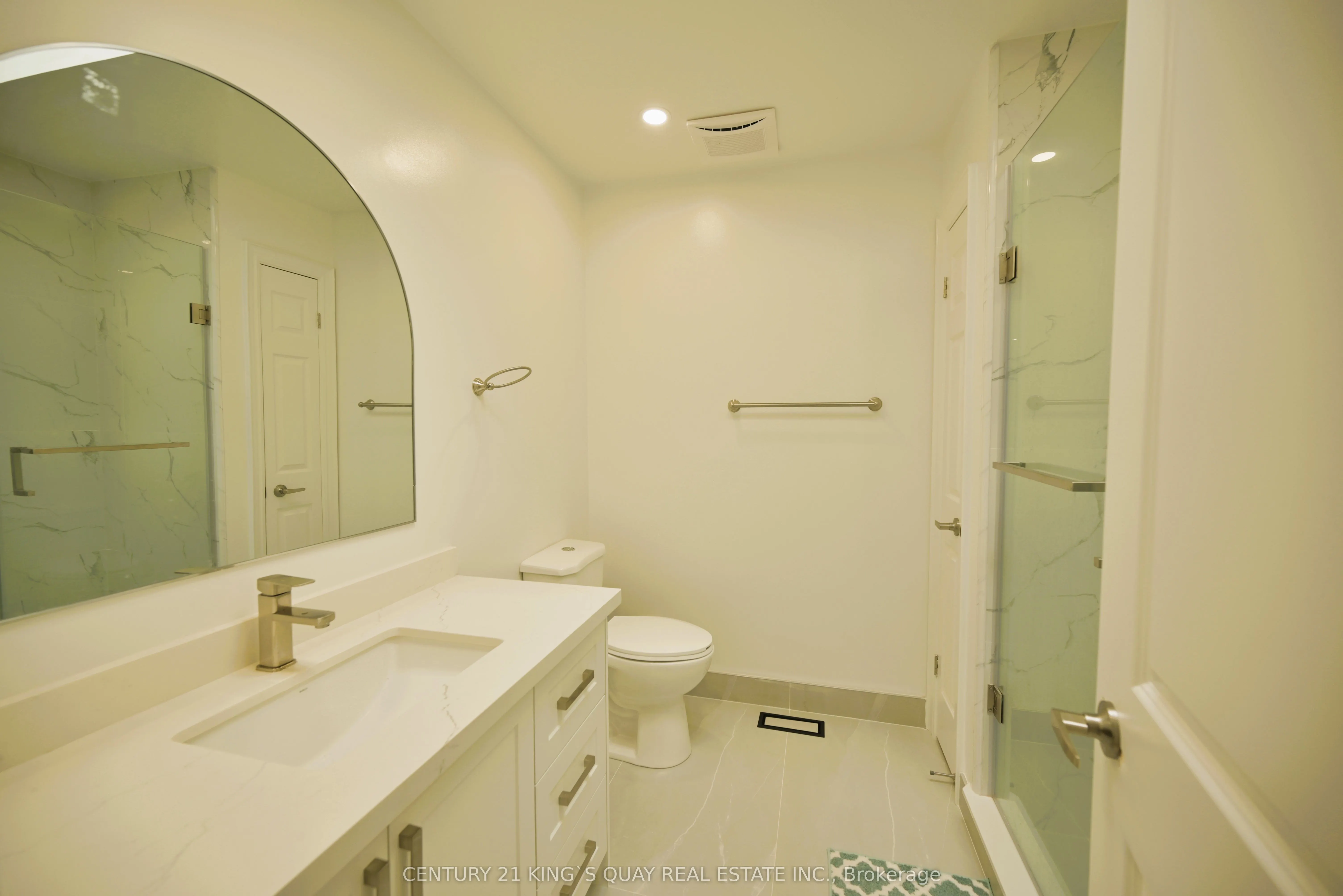 88 Bayshore Drive