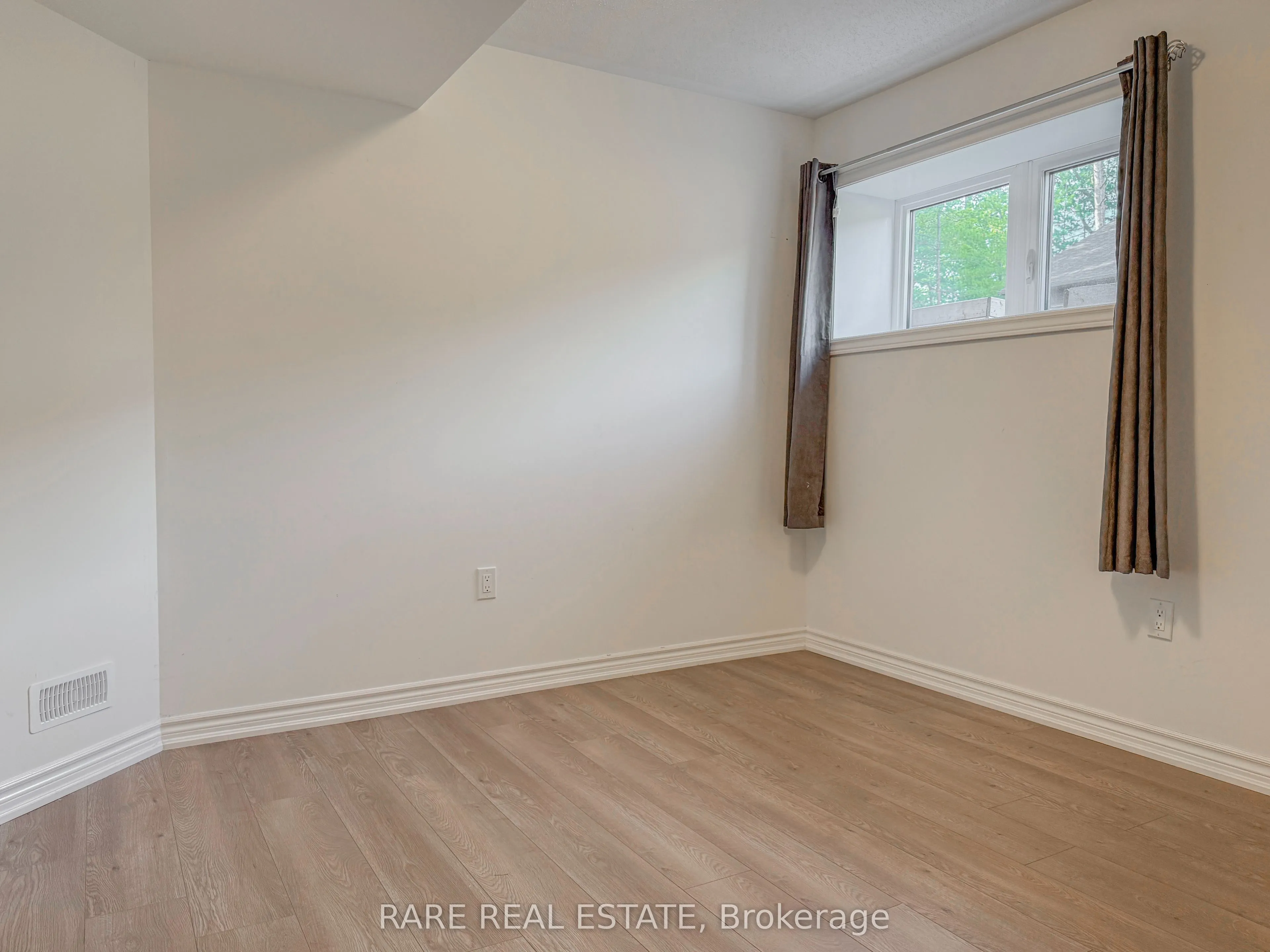 128 Ansley Road, #Lower