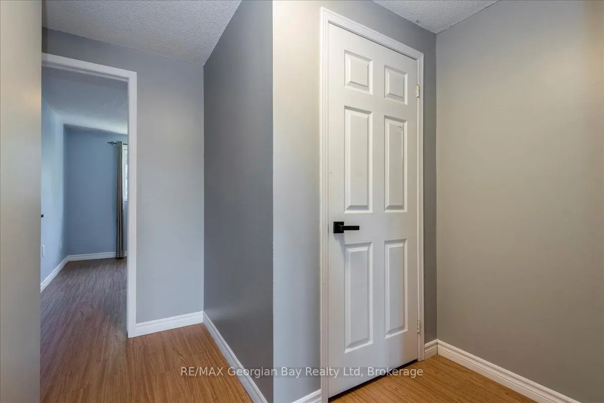 340 Rose Crescent