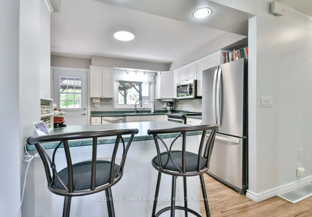 80 Cundles Road E