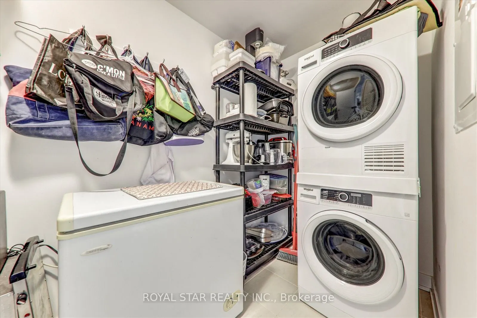 1 Chef Lane, #401