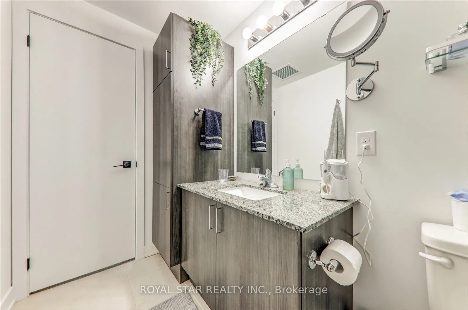1 Chef Lane, #401