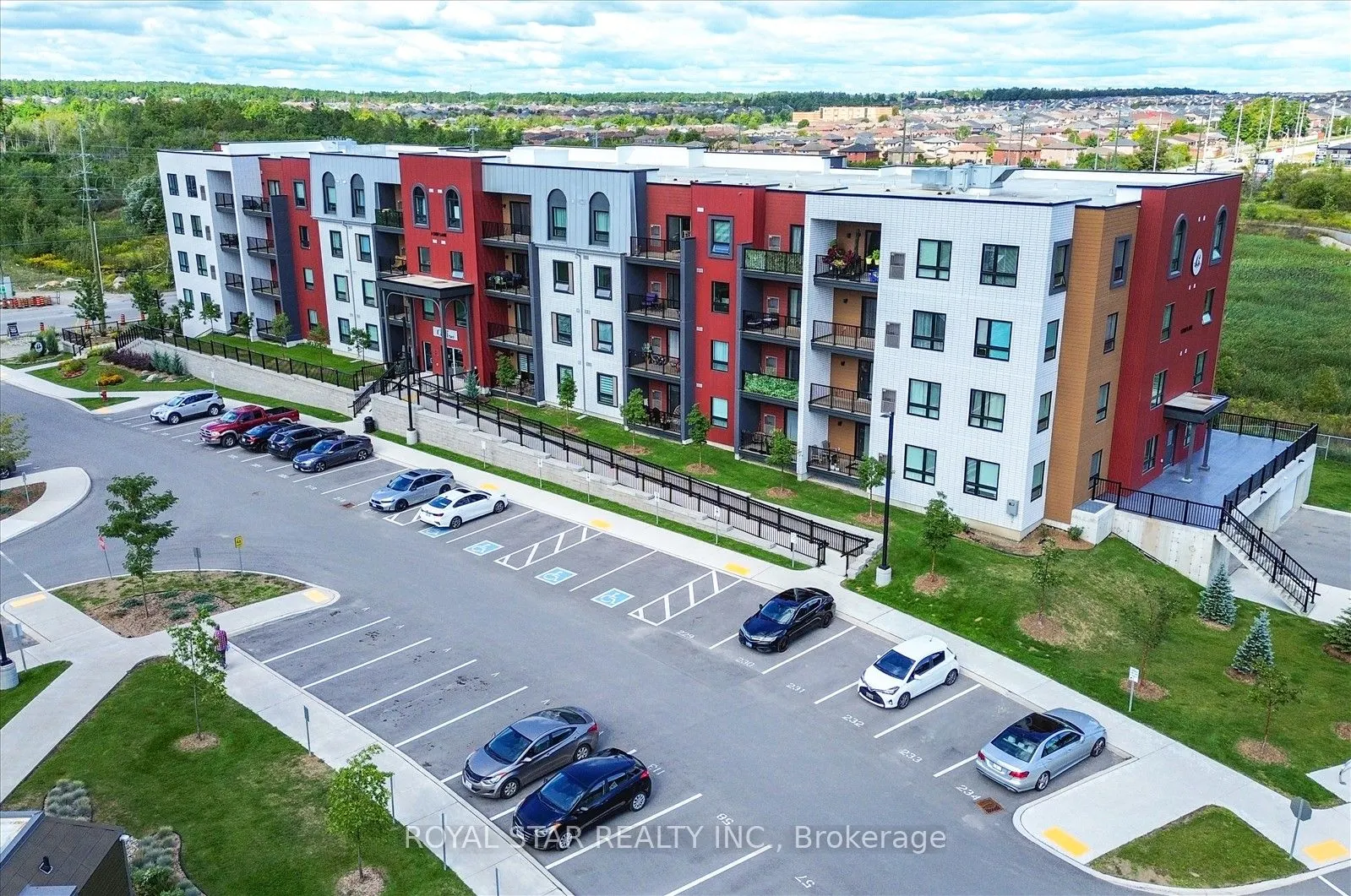 1 Chef Lane, #401
