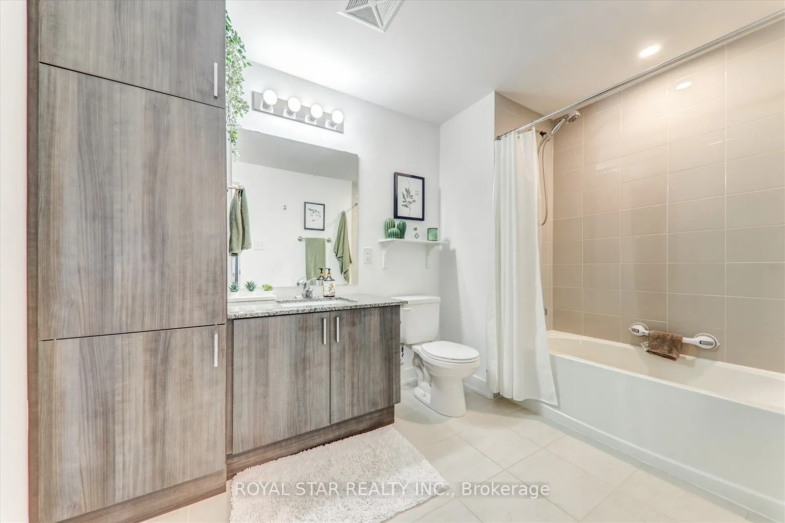 1 Chef Lane, #401