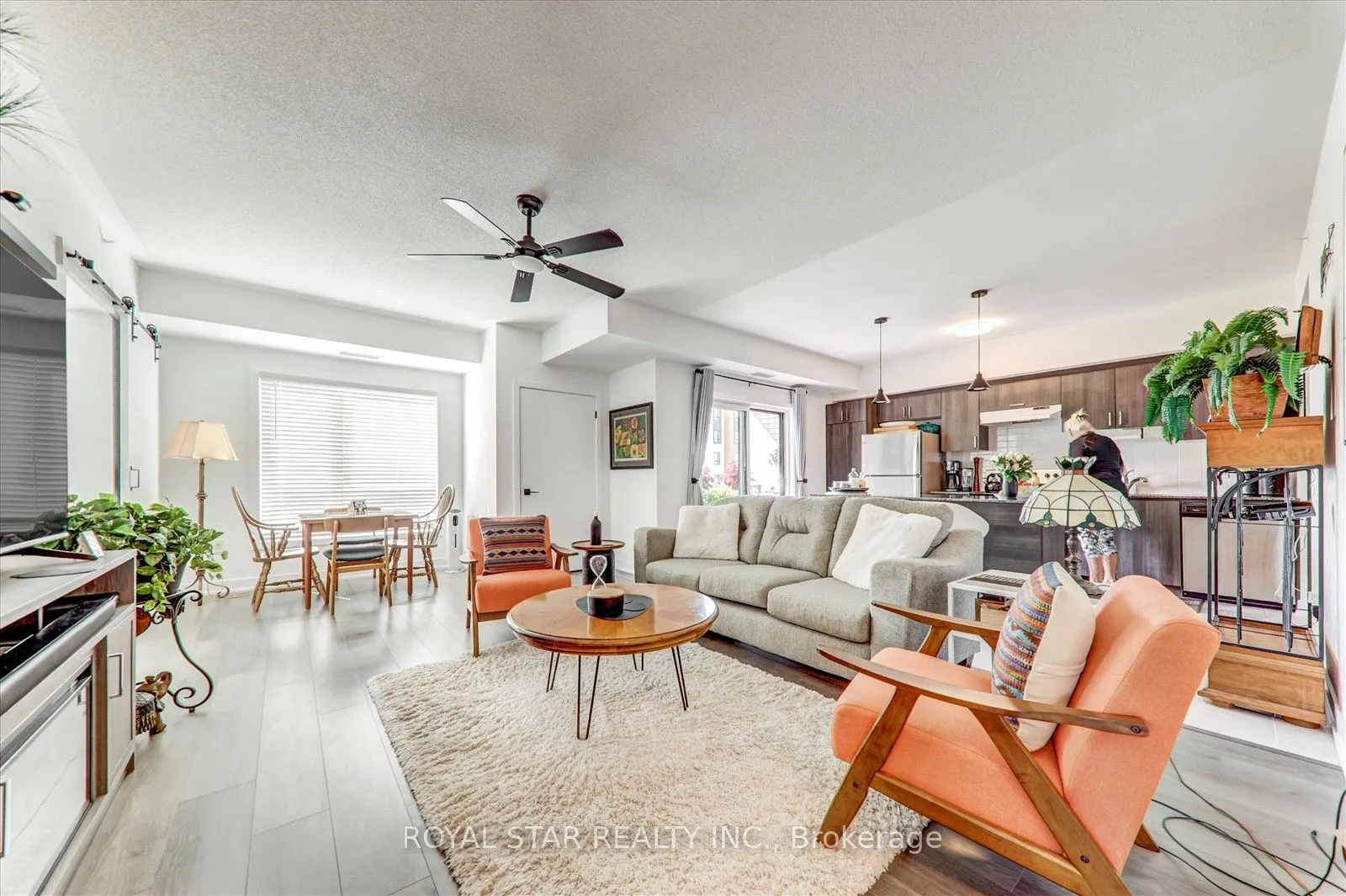 1 Chef Lane, #401