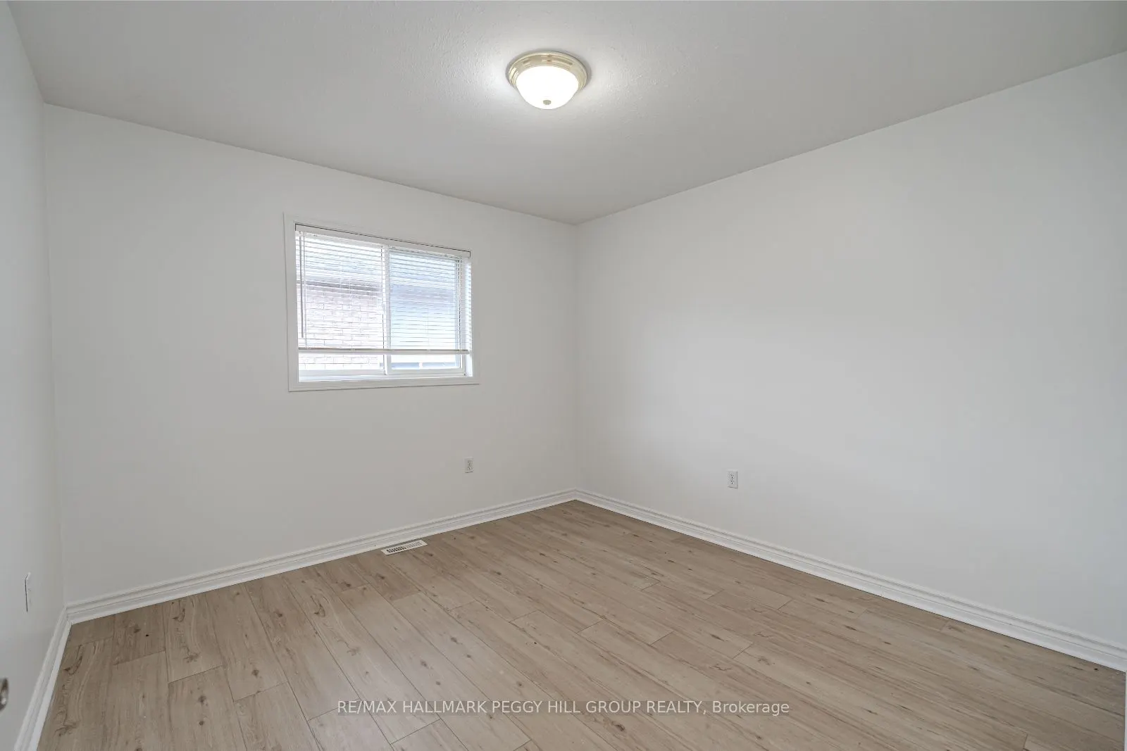 49 Forest Dale Drive, #Upper
