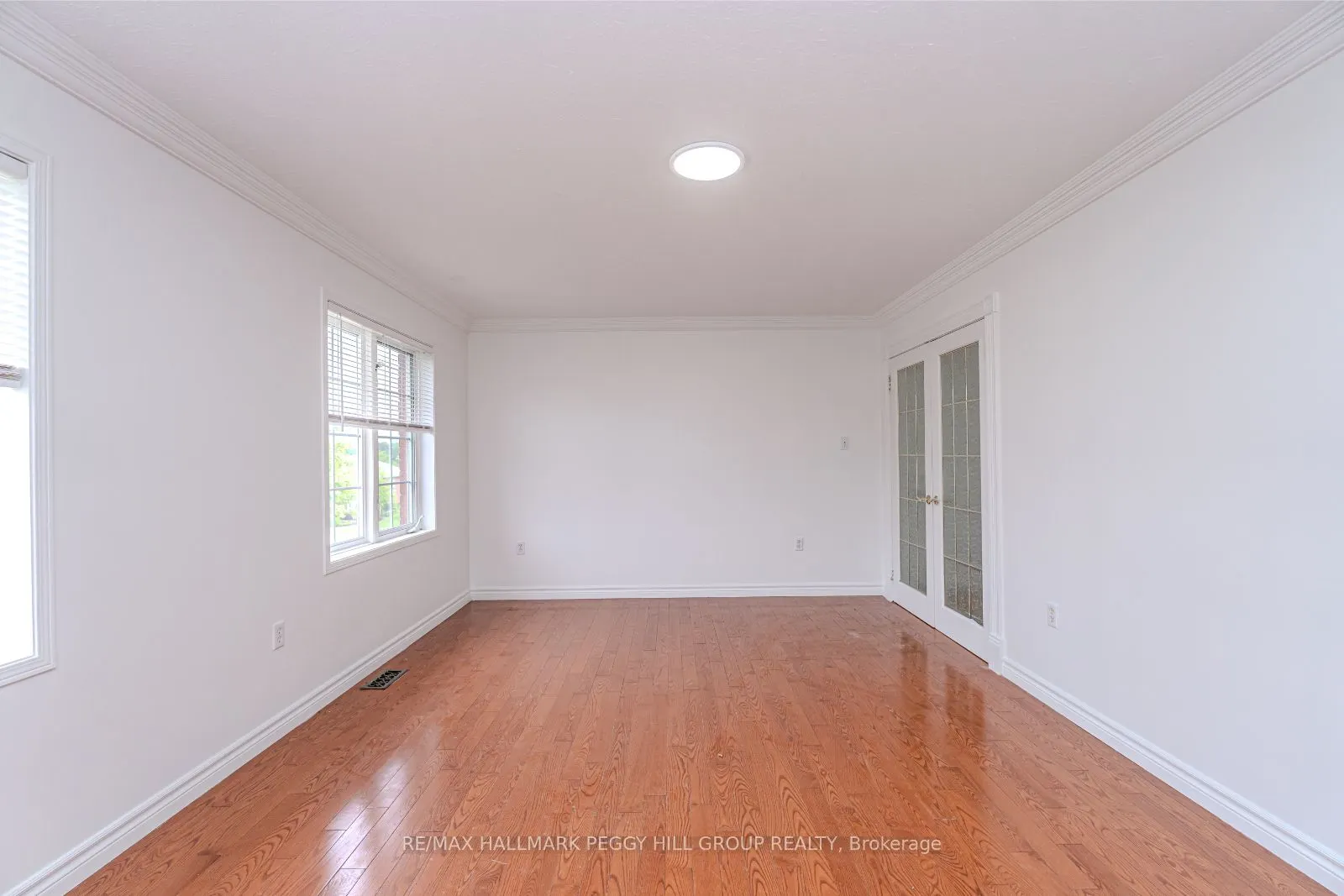 49 Forest Dale Drive, #Upper