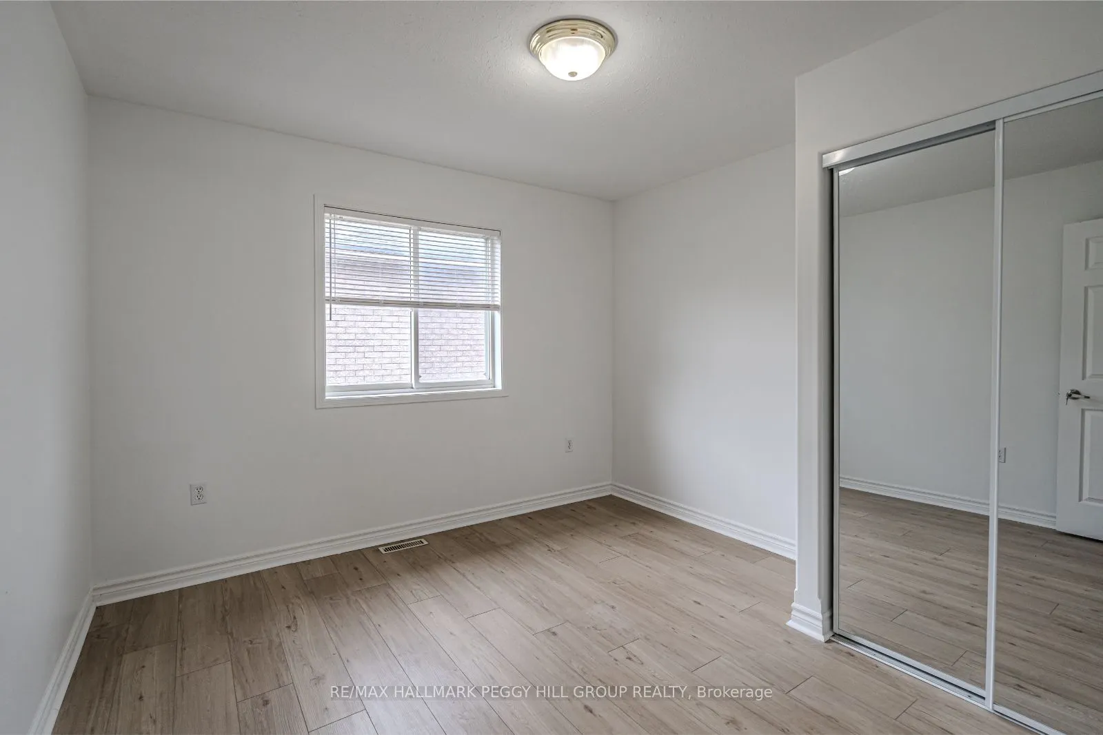 49 Forest Dale Drive, #Upper