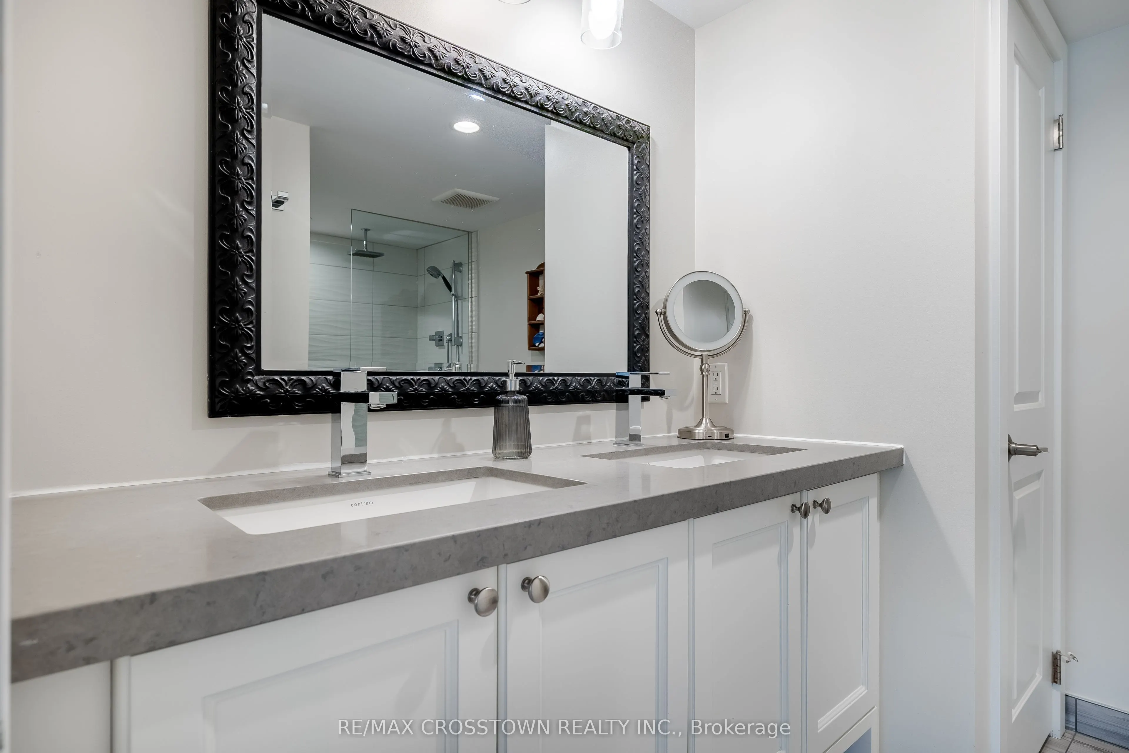 80 HORSESHOE Boulevard, #302