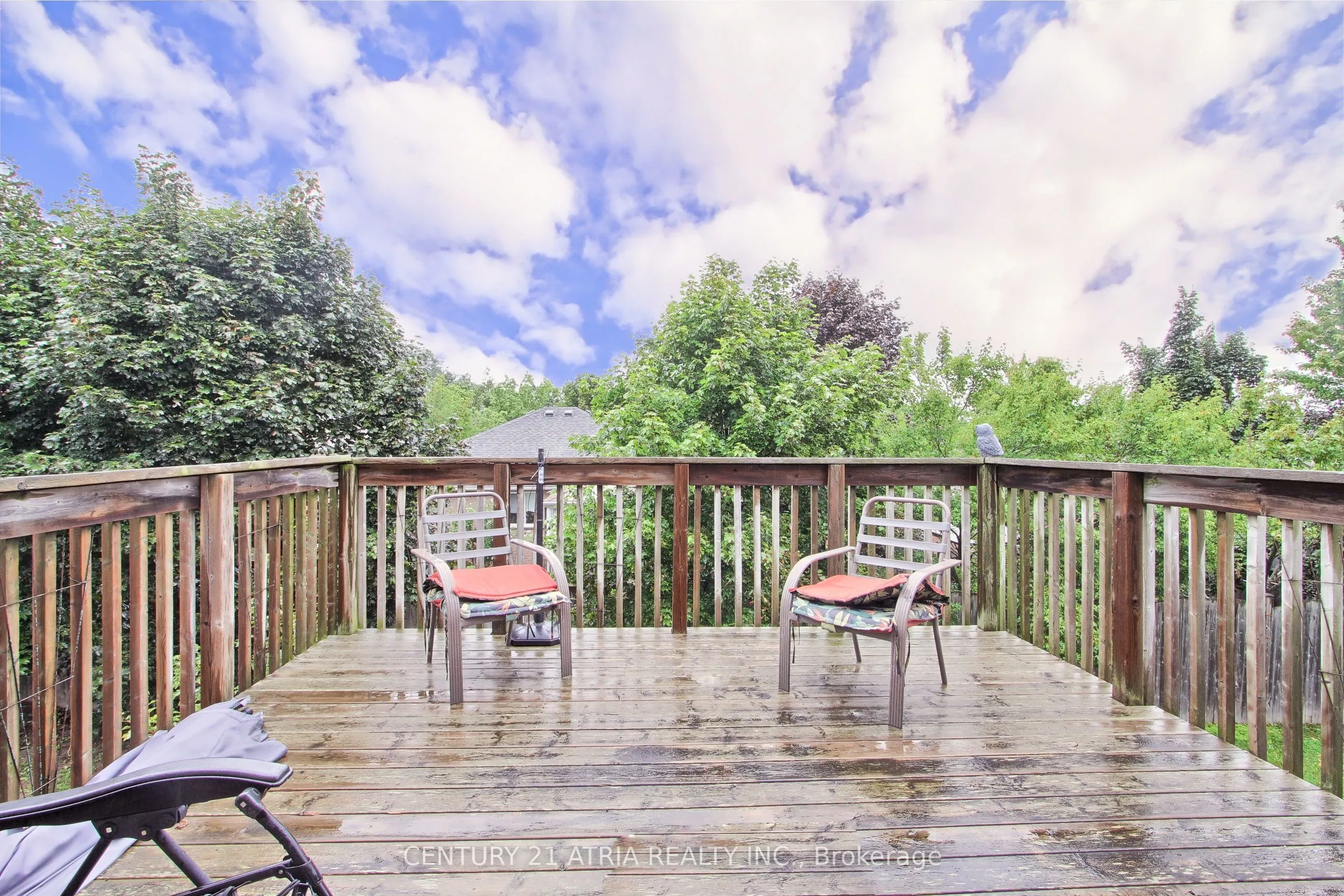 194 Livingstone Street E, #Upper