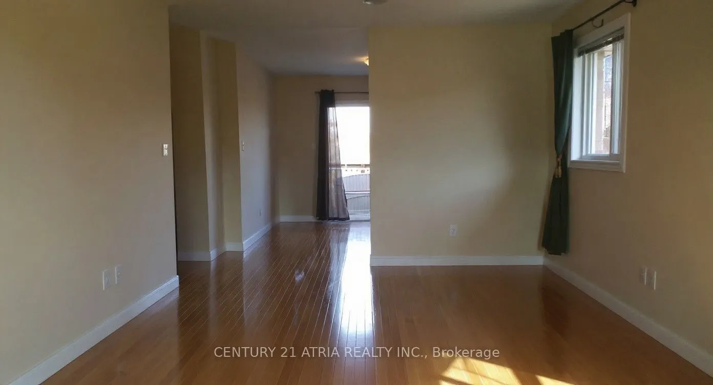 194 Livingstone Street E, #Upper