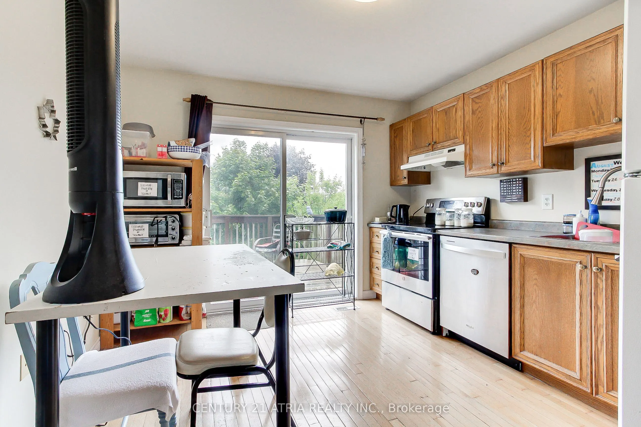 194 Livingstone Street E, #Upper