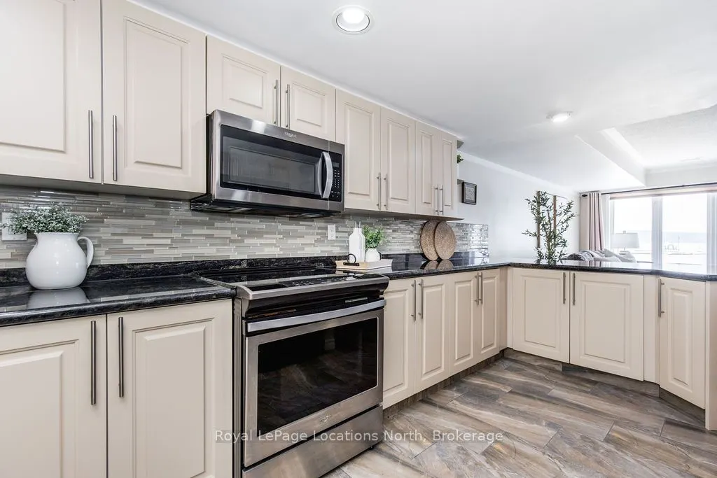4 BECK Boulevard, #6
