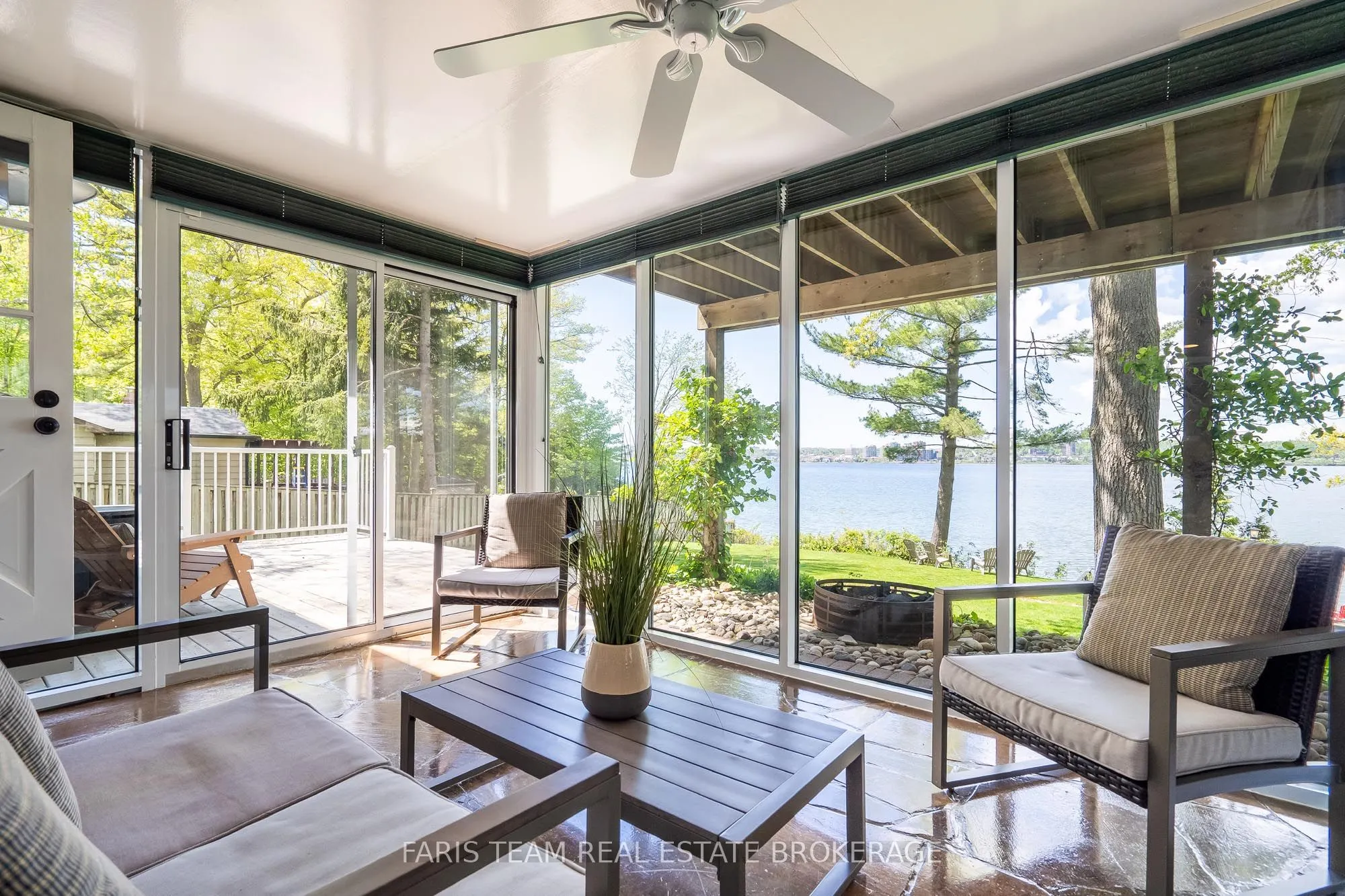 10 White Oaks Road