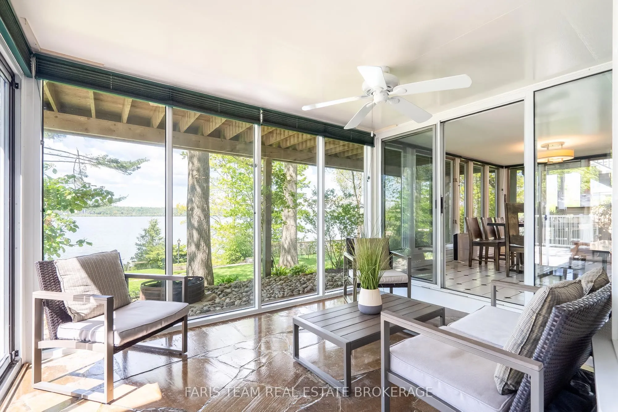 10 White Oaks Road