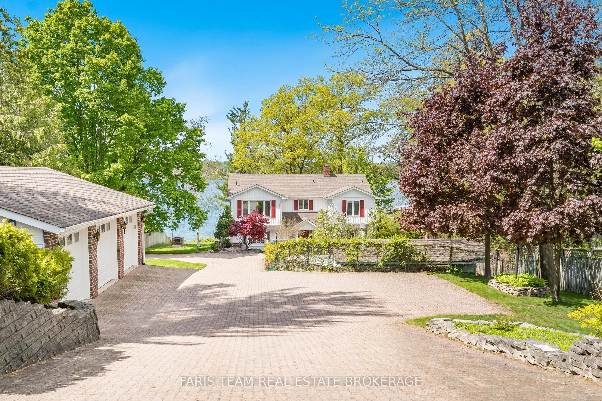 10 White Oaks Road