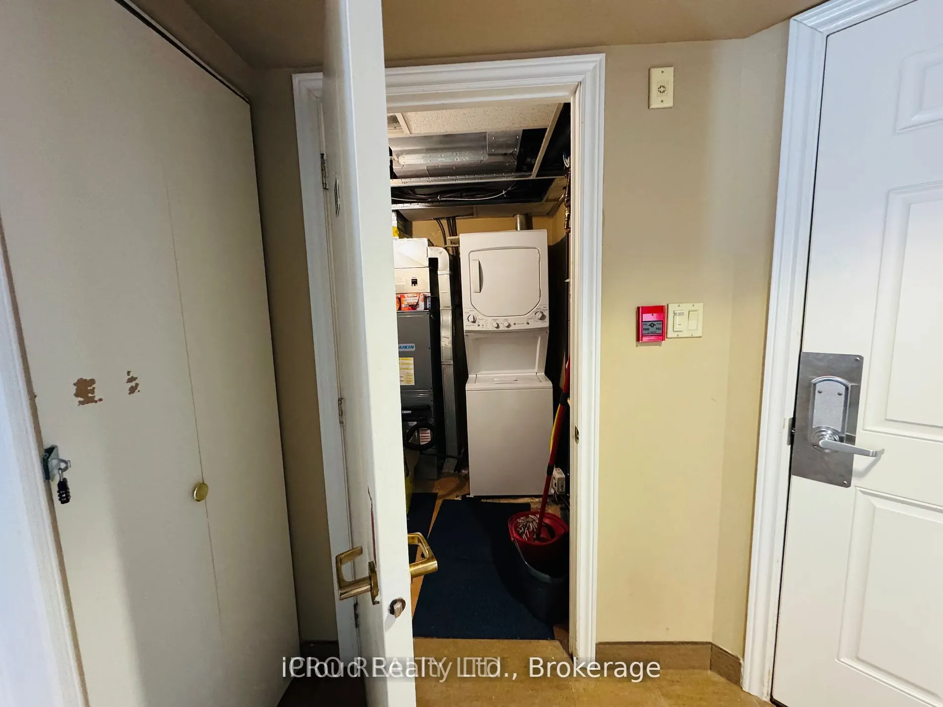 90 Highland Drive, #2076-77