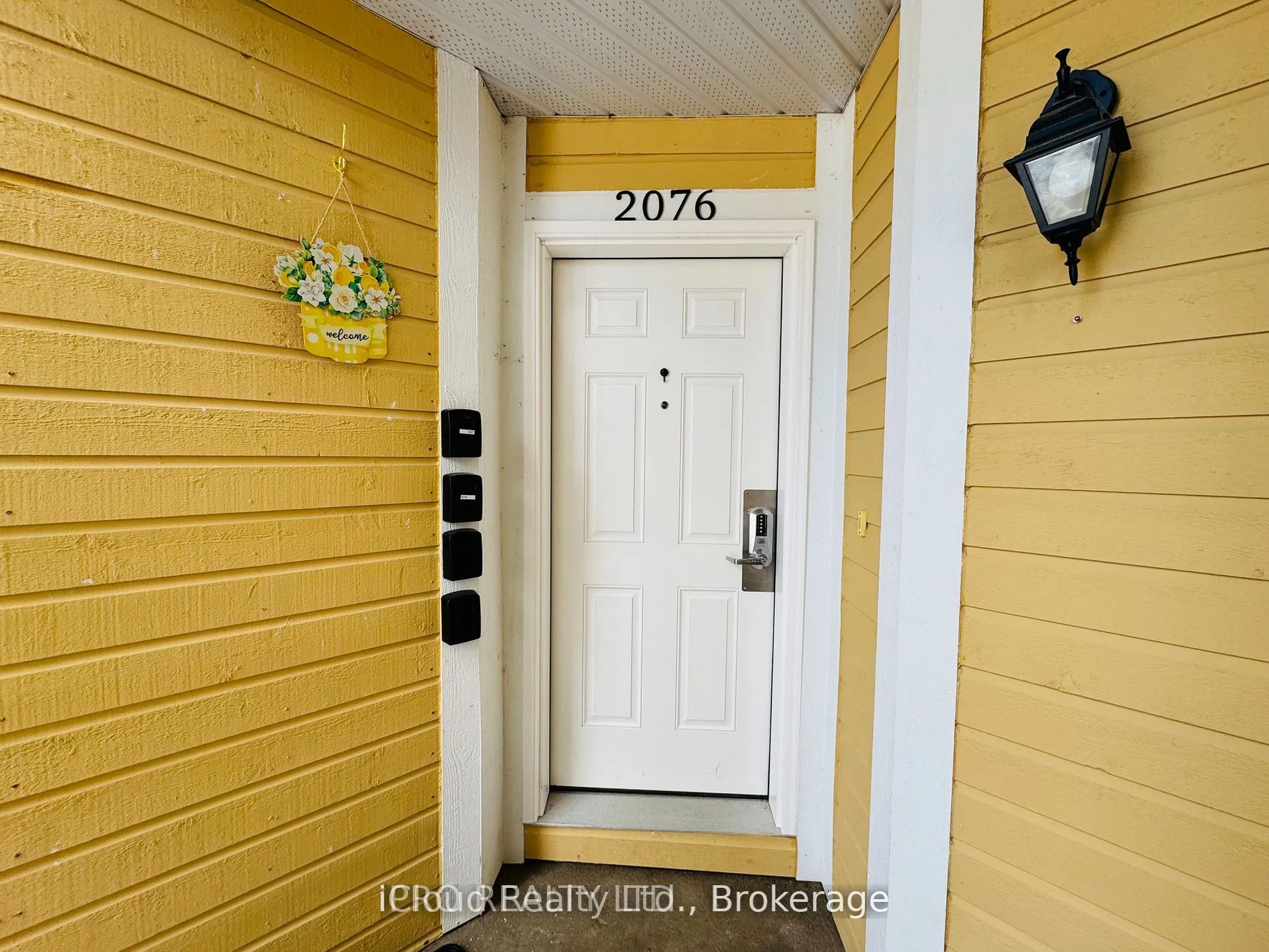 90 Highland Drive, #2076-77