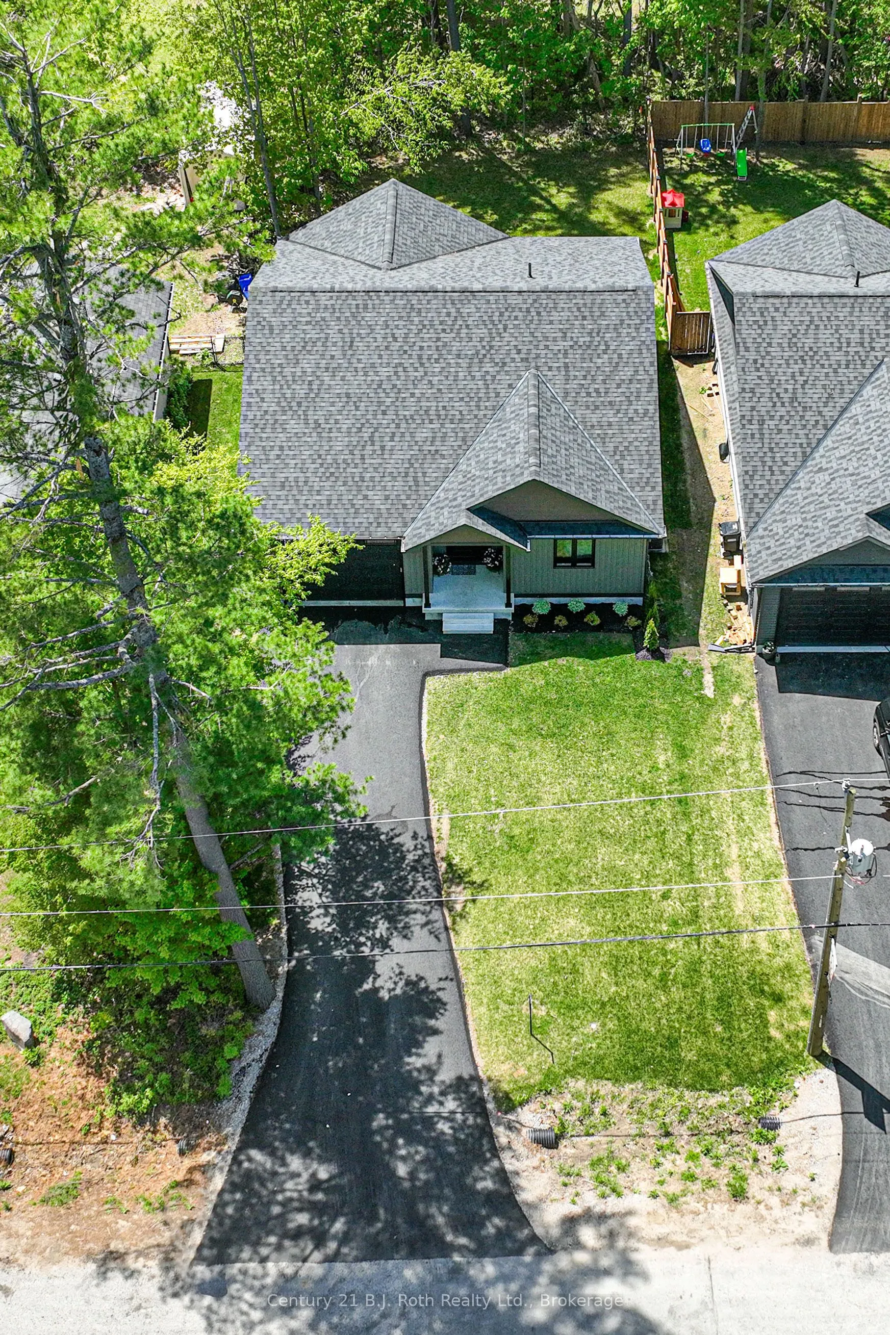 3324 Bramshott Avenue