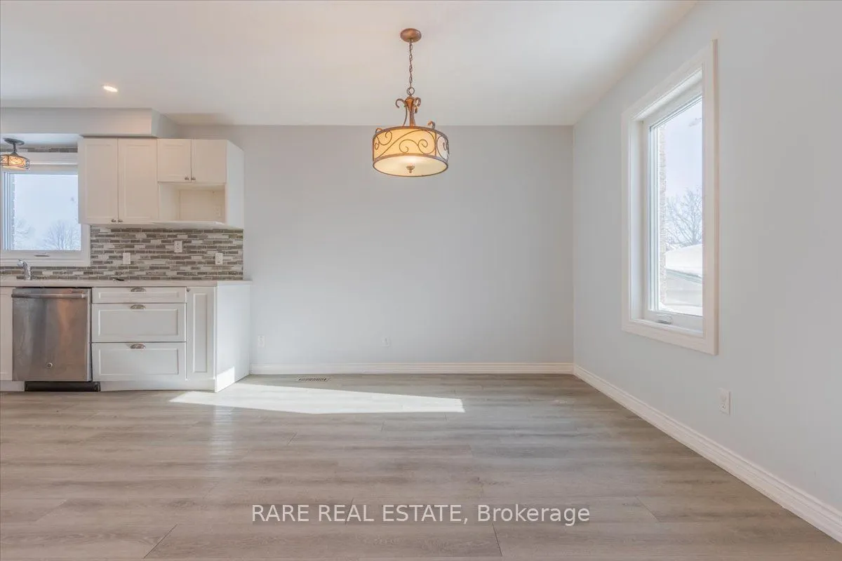 29 Mapleton Avenue, #Main