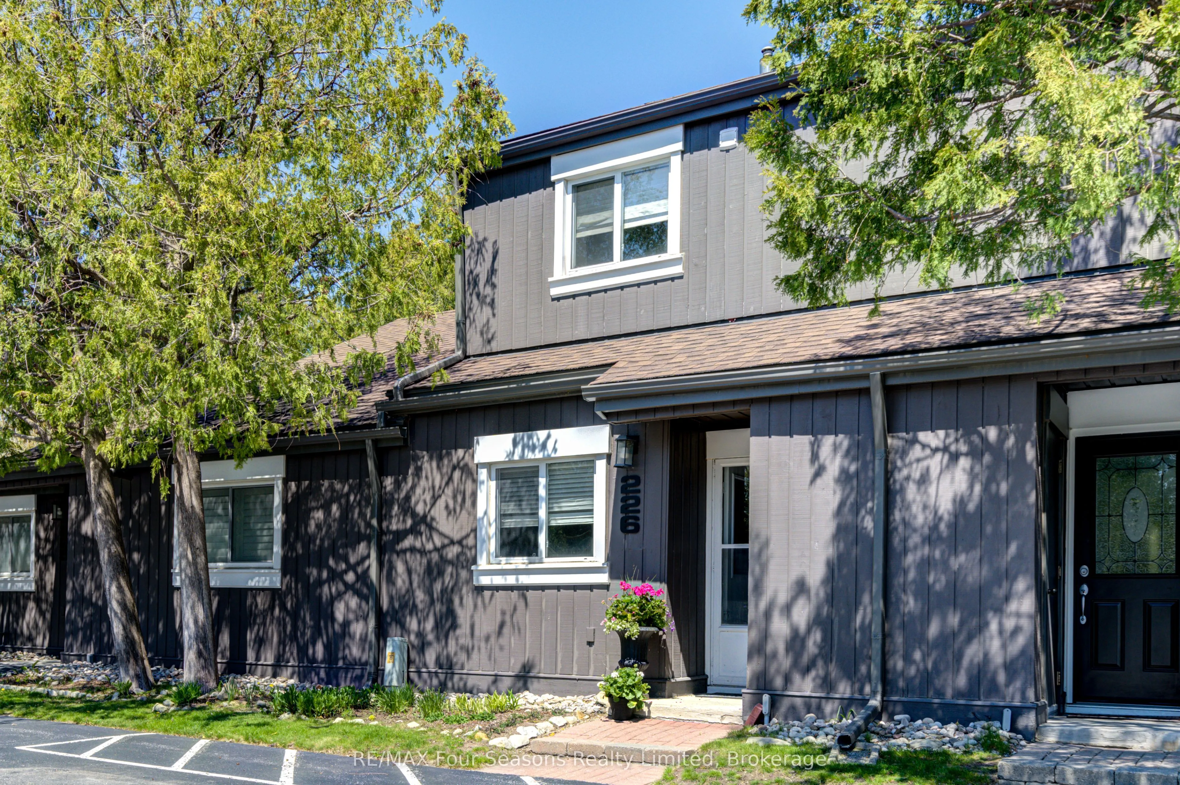 17 Harbour Street, #226