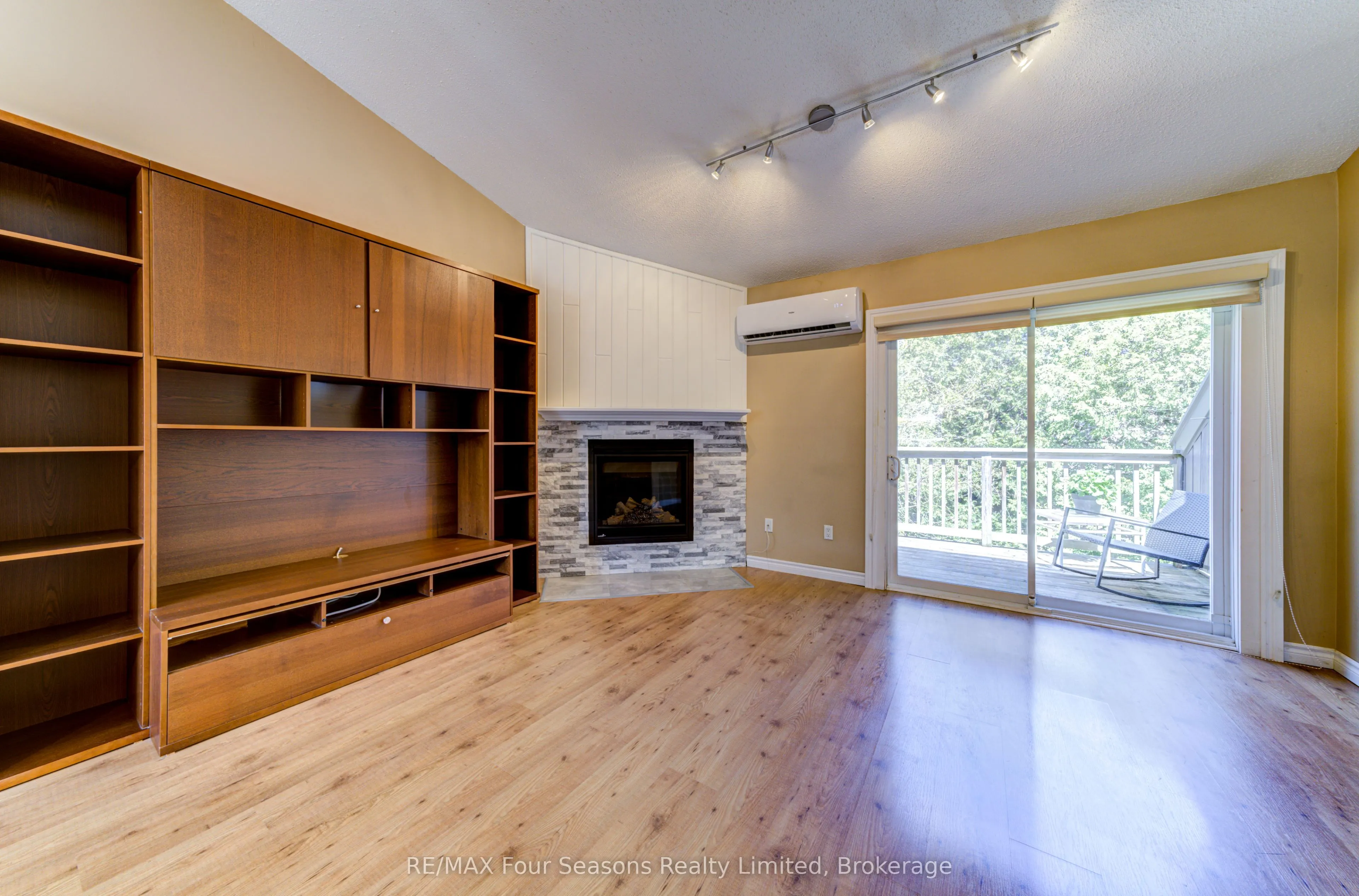 17 Harbour Street, #226