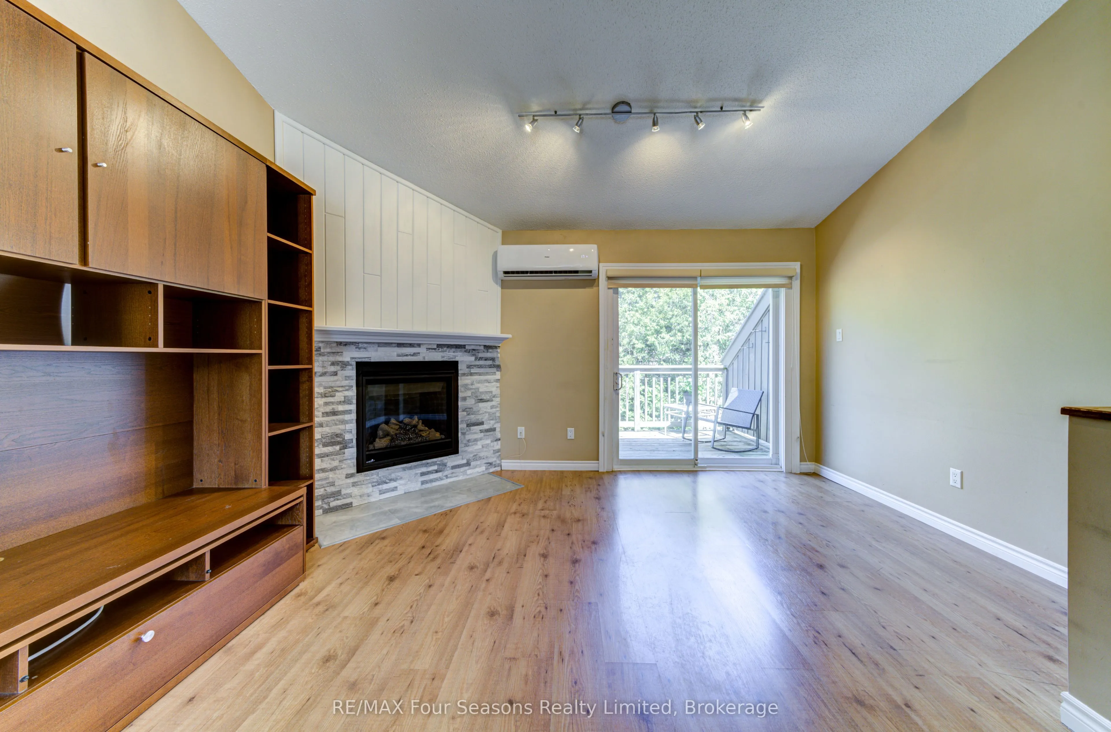 17 Harbour Street, #226