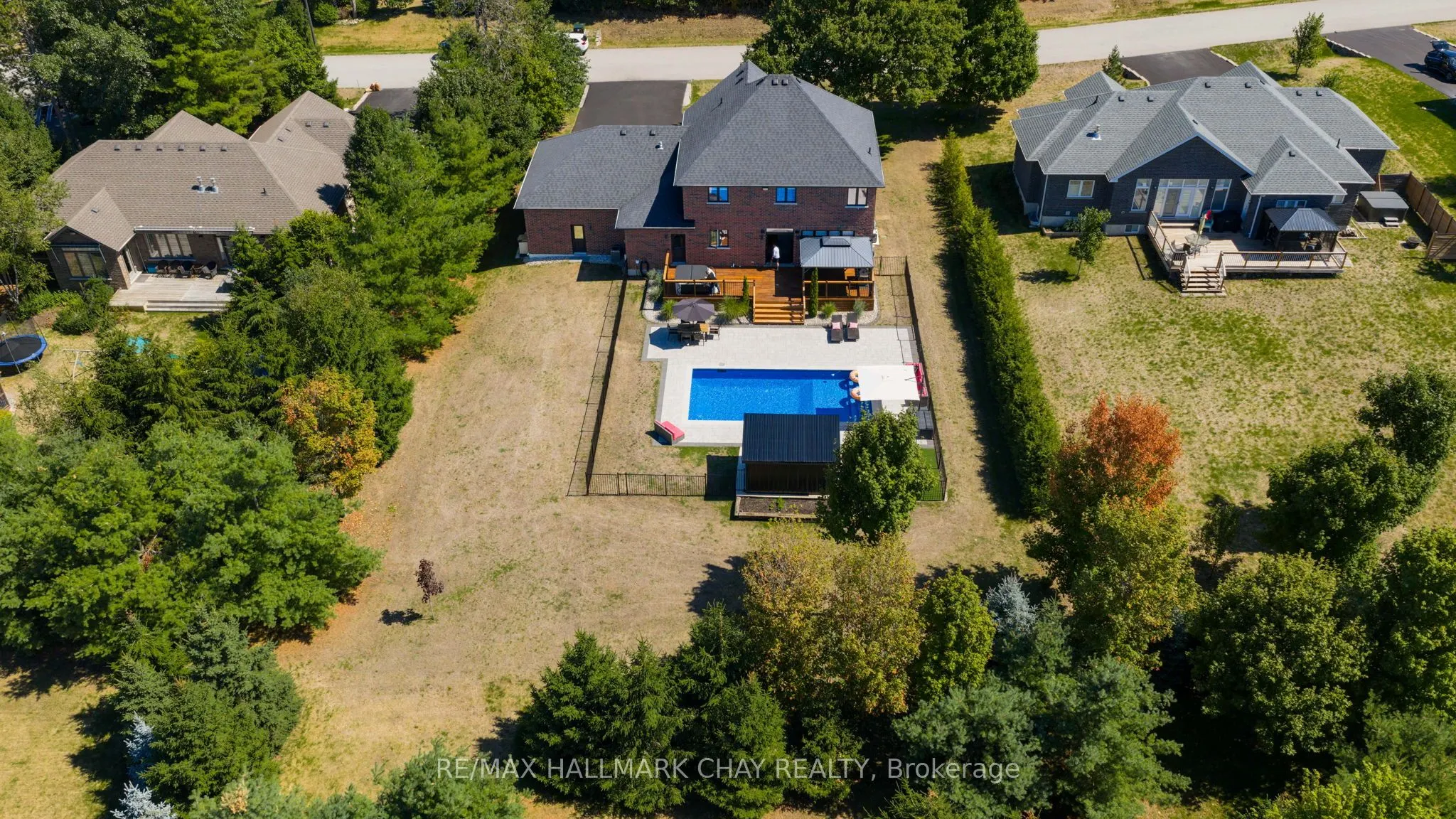 10 Roy Hickling Drive