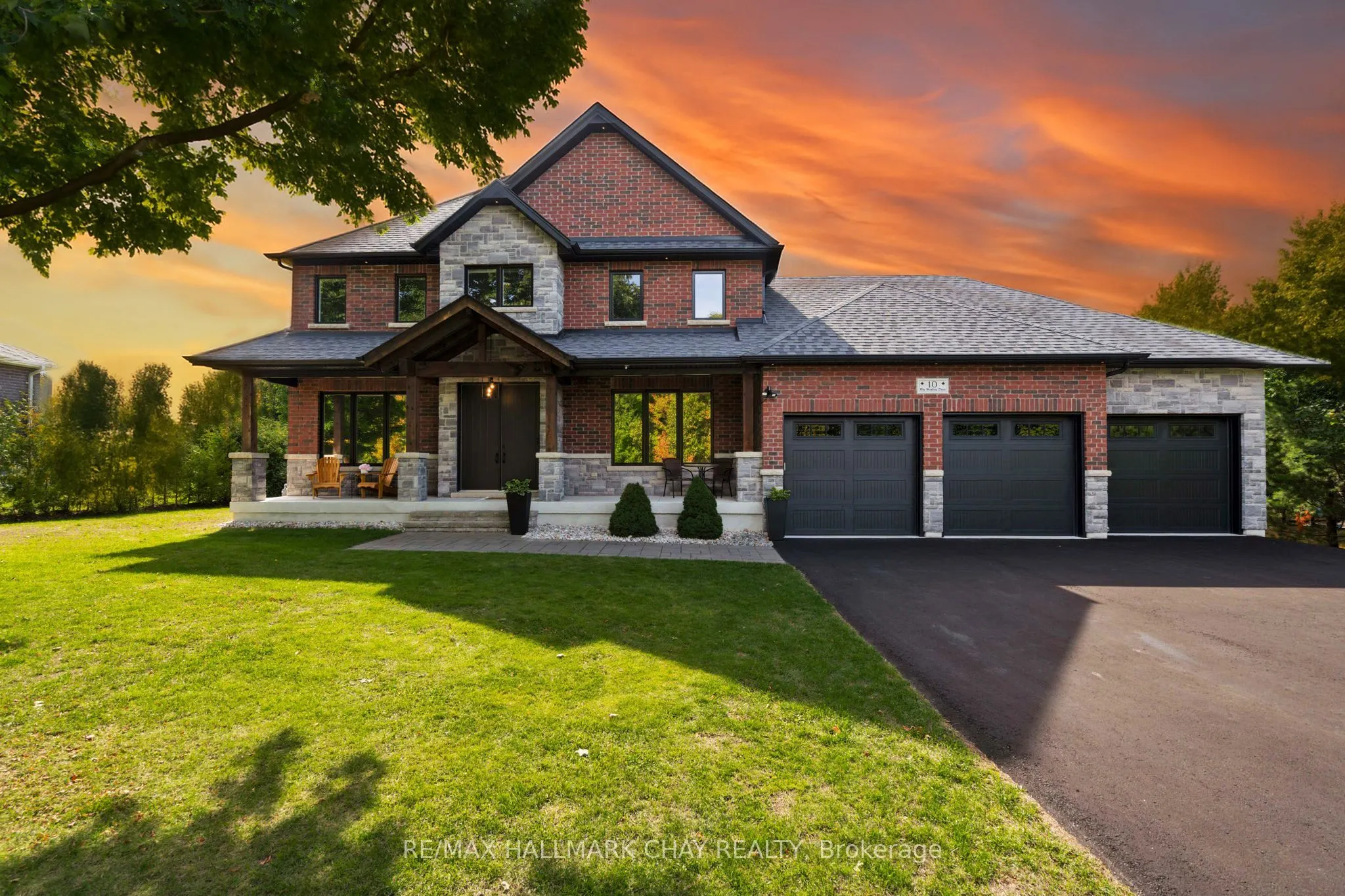 10 Roy Hickling Drive