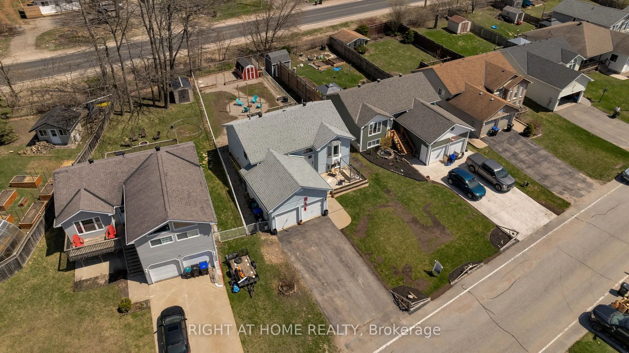 42 Byrnes Crescent