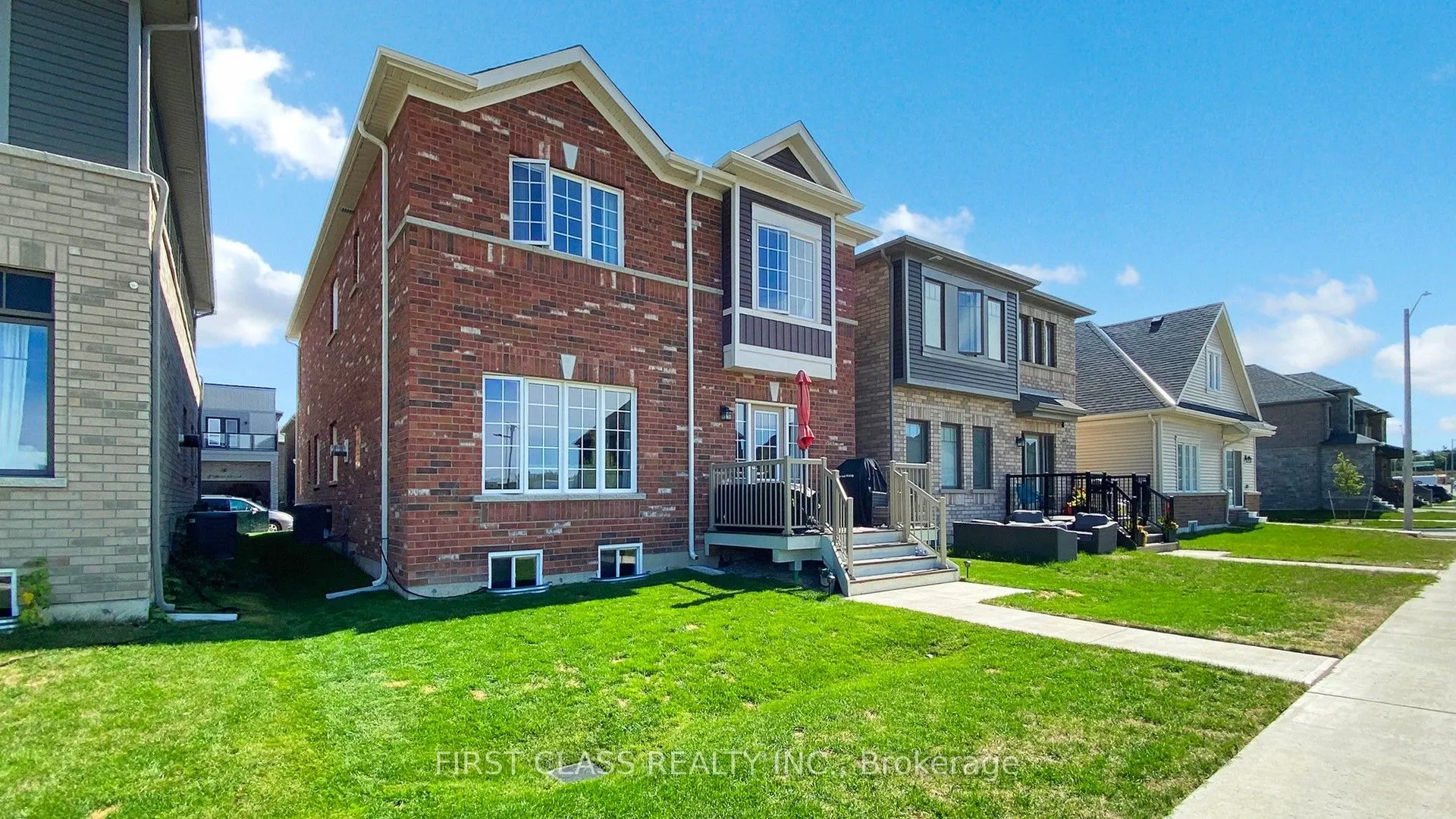 5 Harvest Crescent