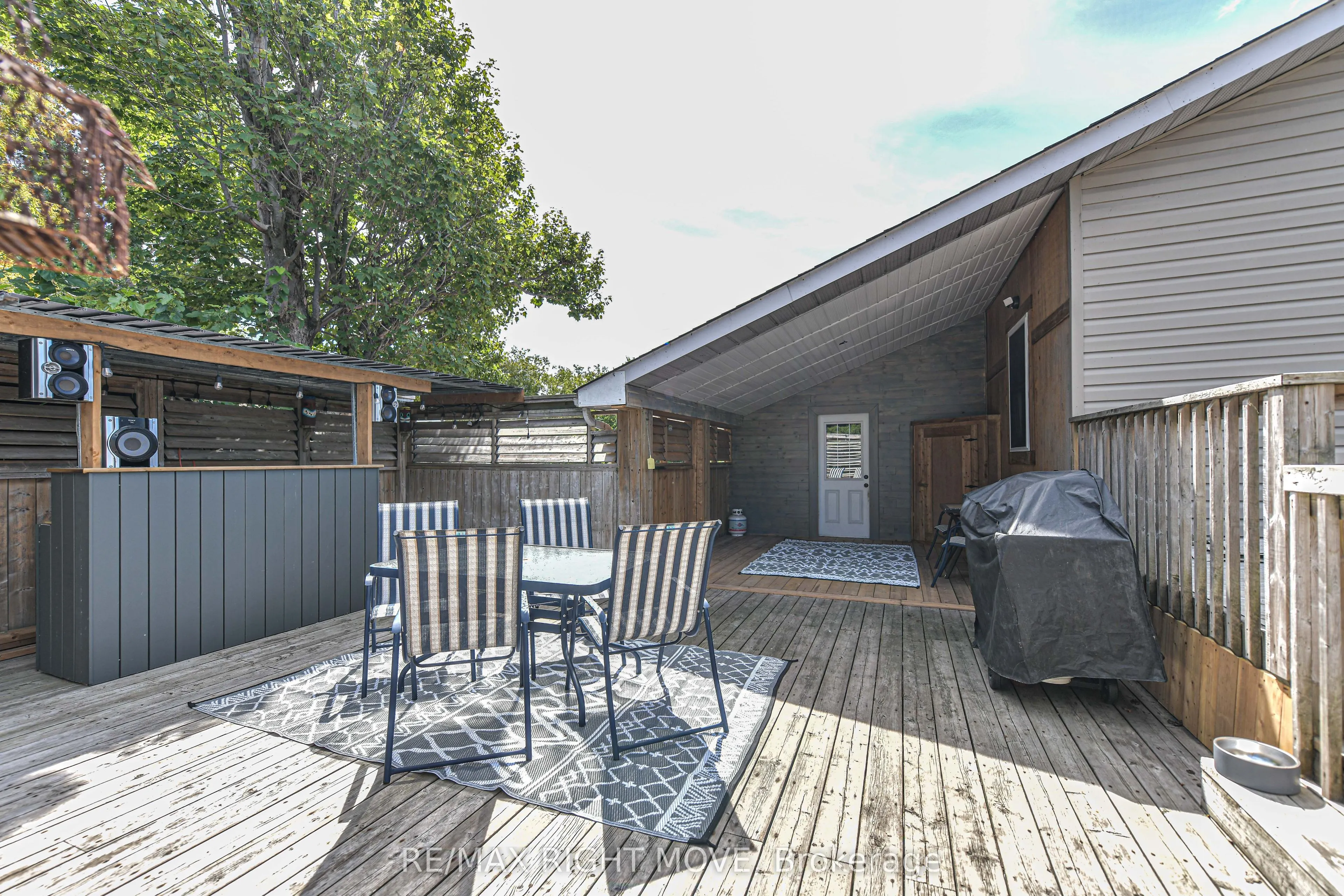 3323 Park Road