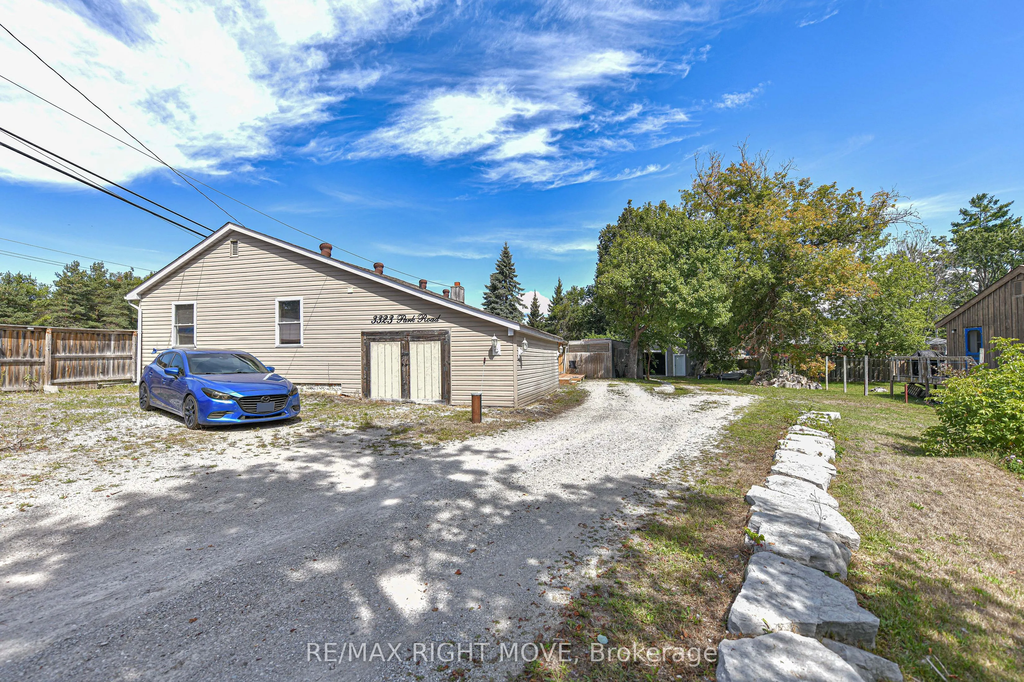 3323 Park Road