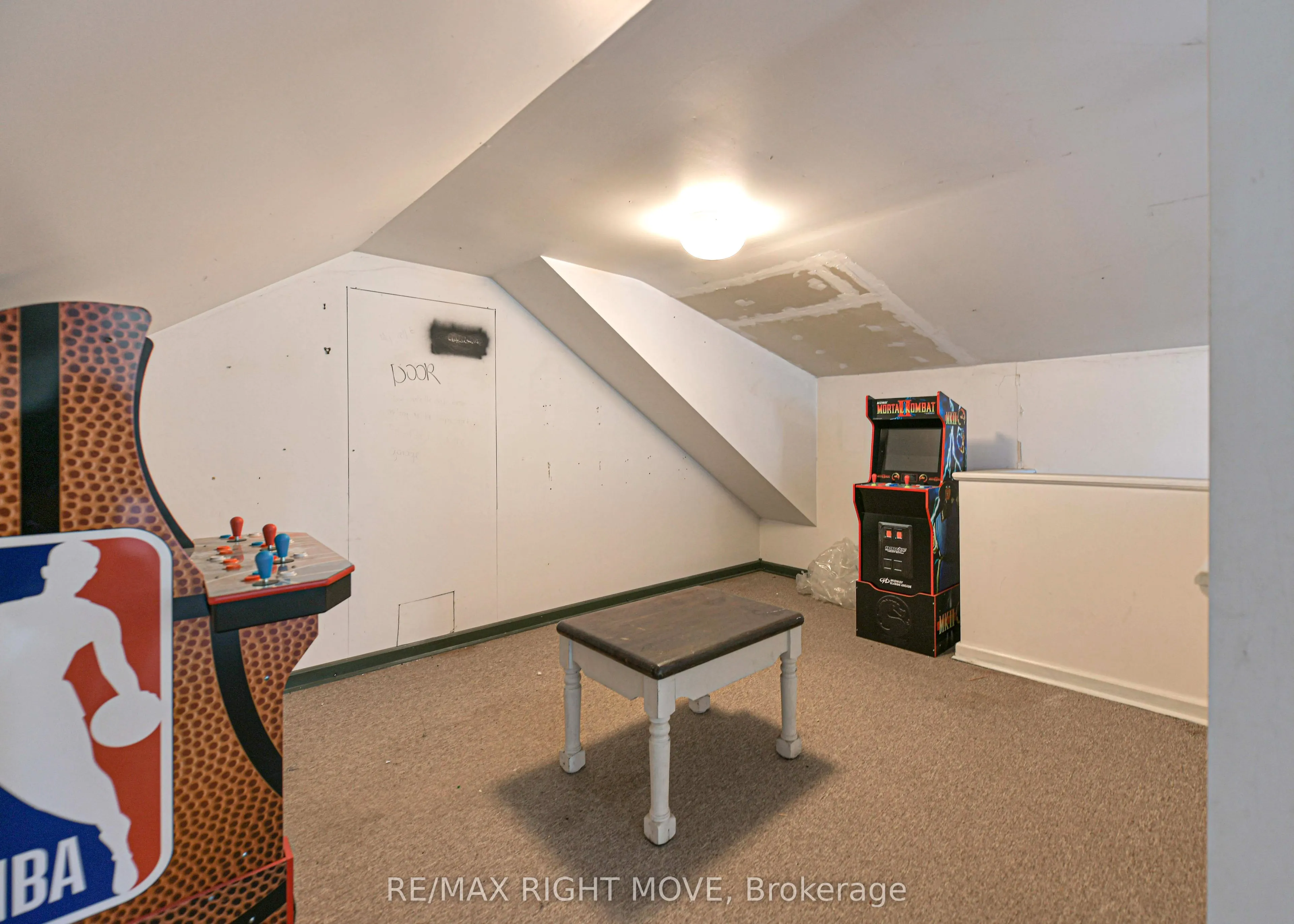 3323 Park Road