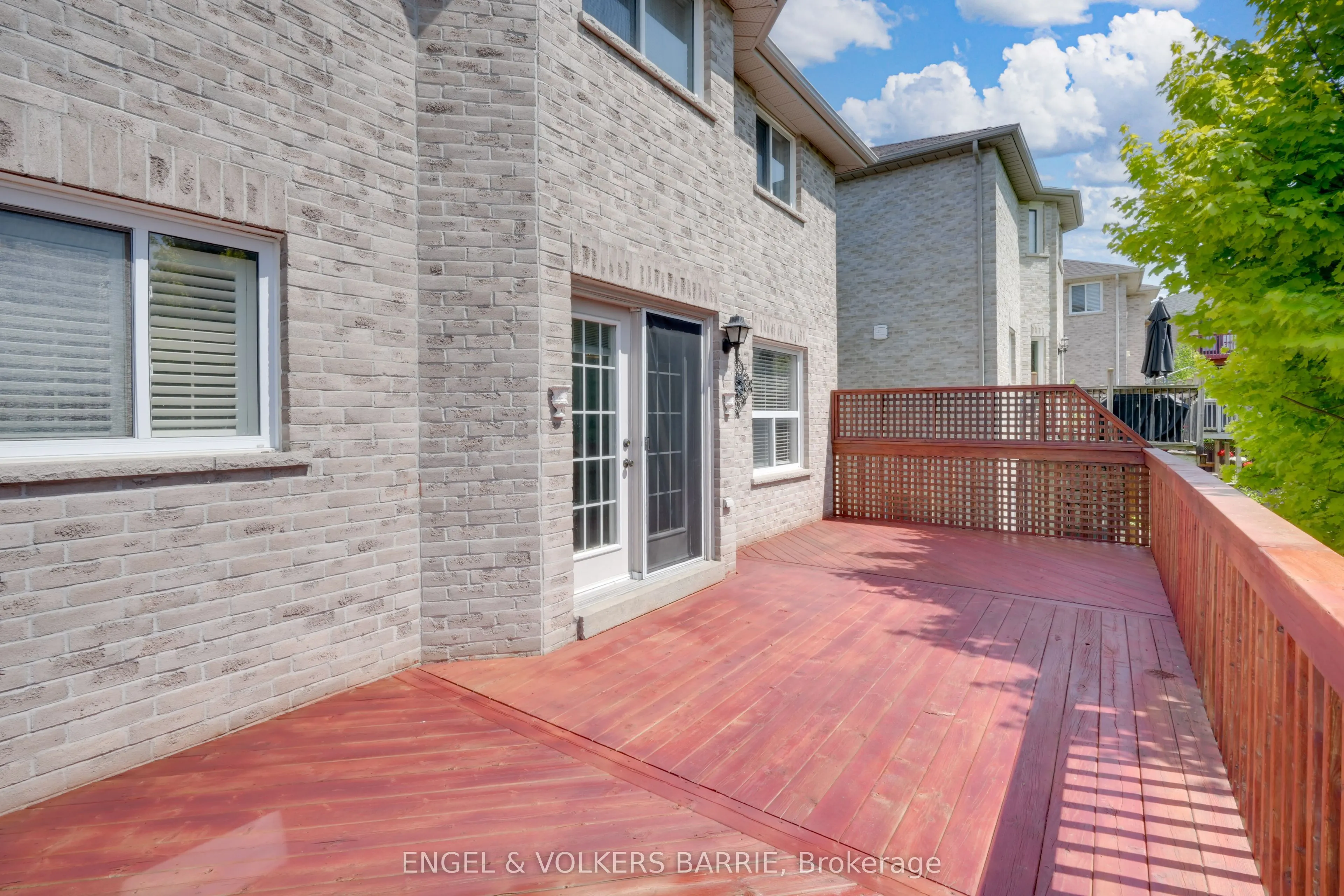 14 Muir Drive