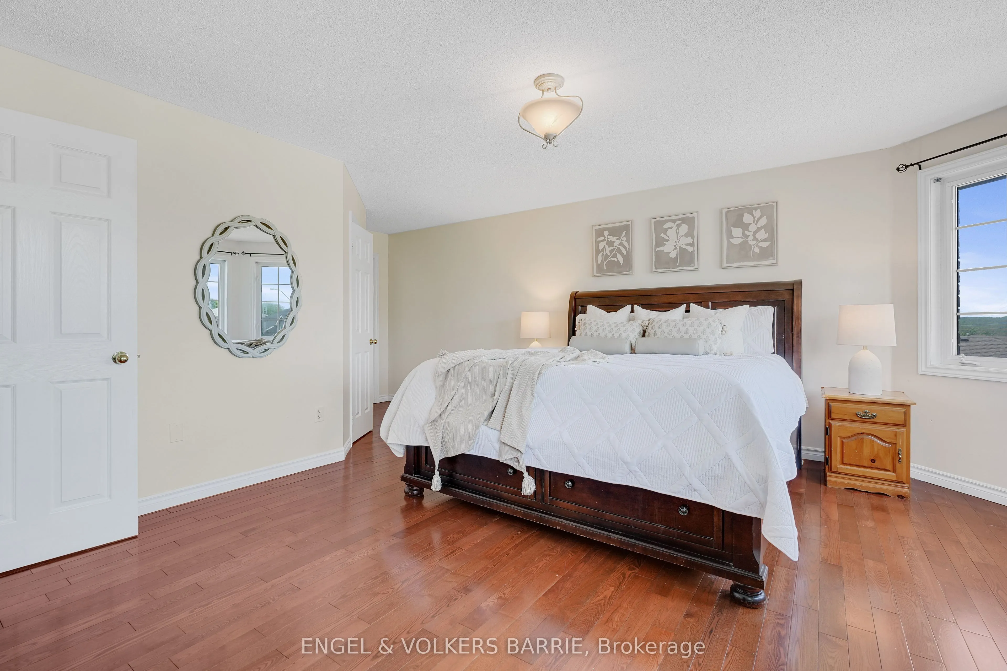 14 Muir Drive