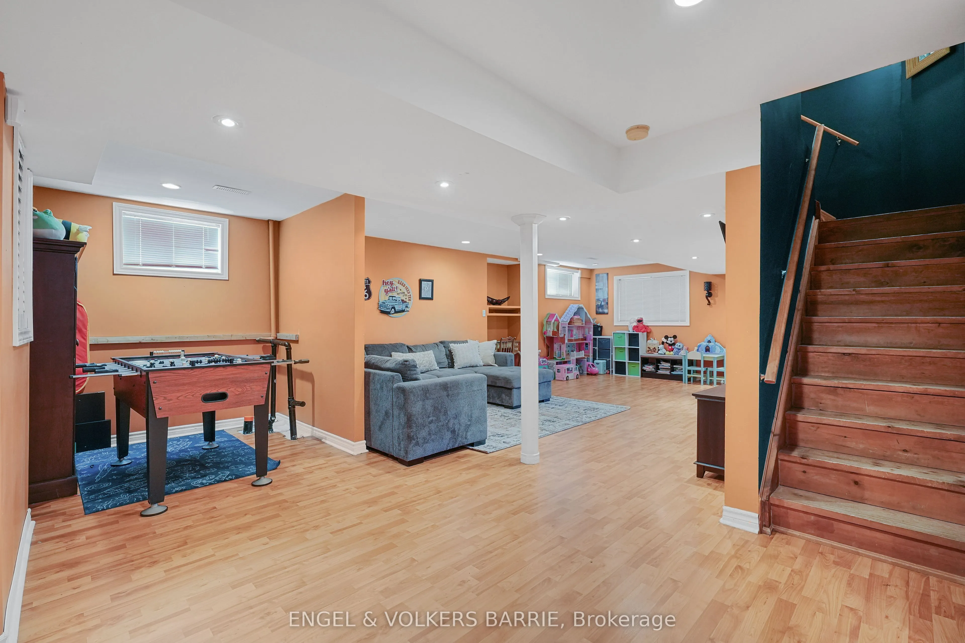 14 Muir Drive