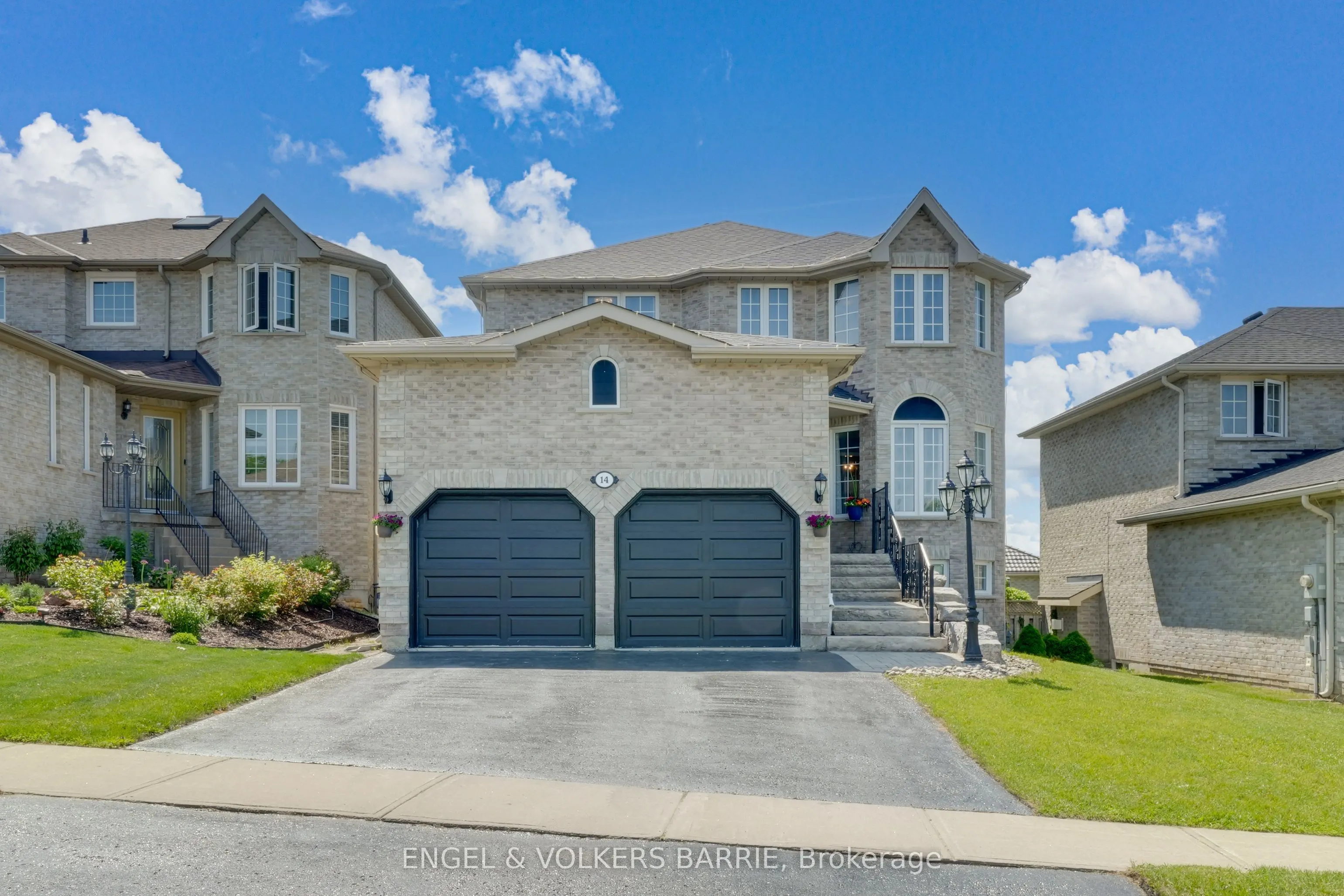 14 Muir Drive