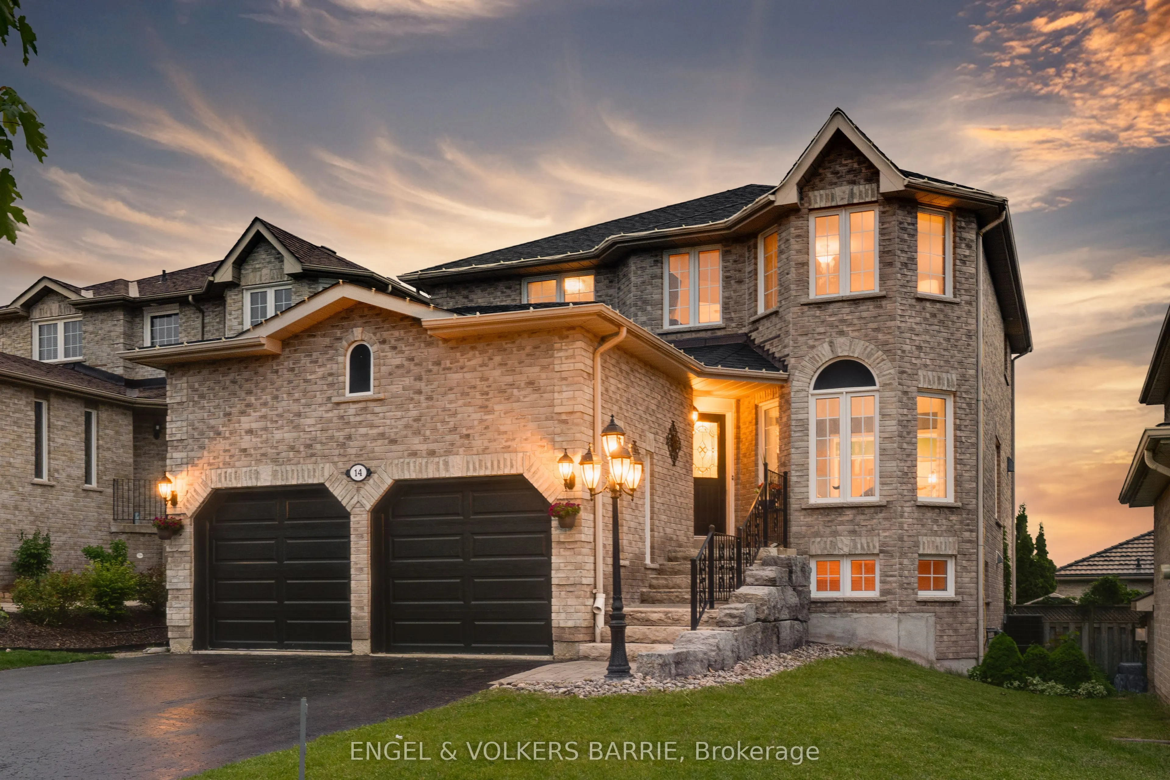 14 Muir Drive