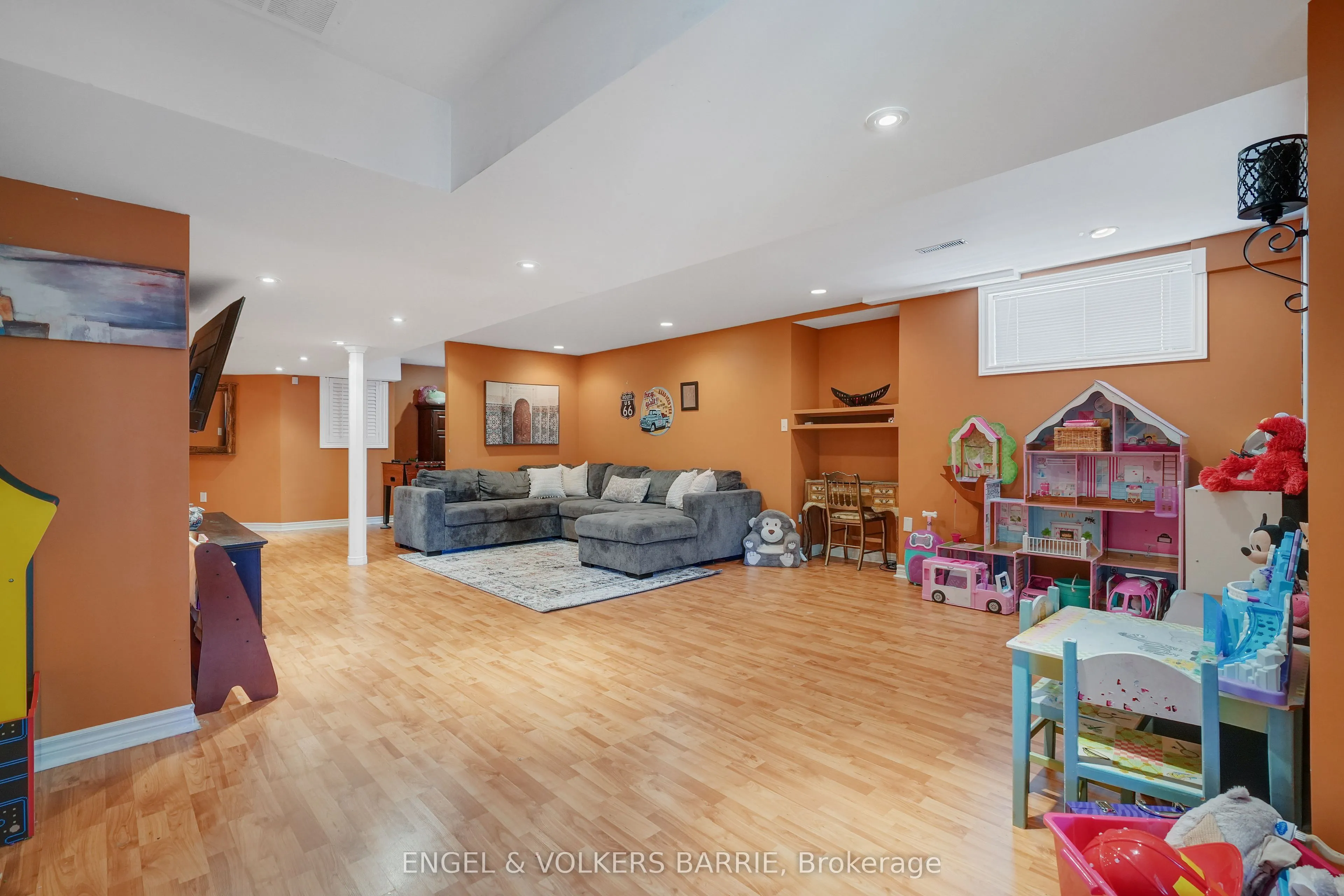 14 Muir Drive