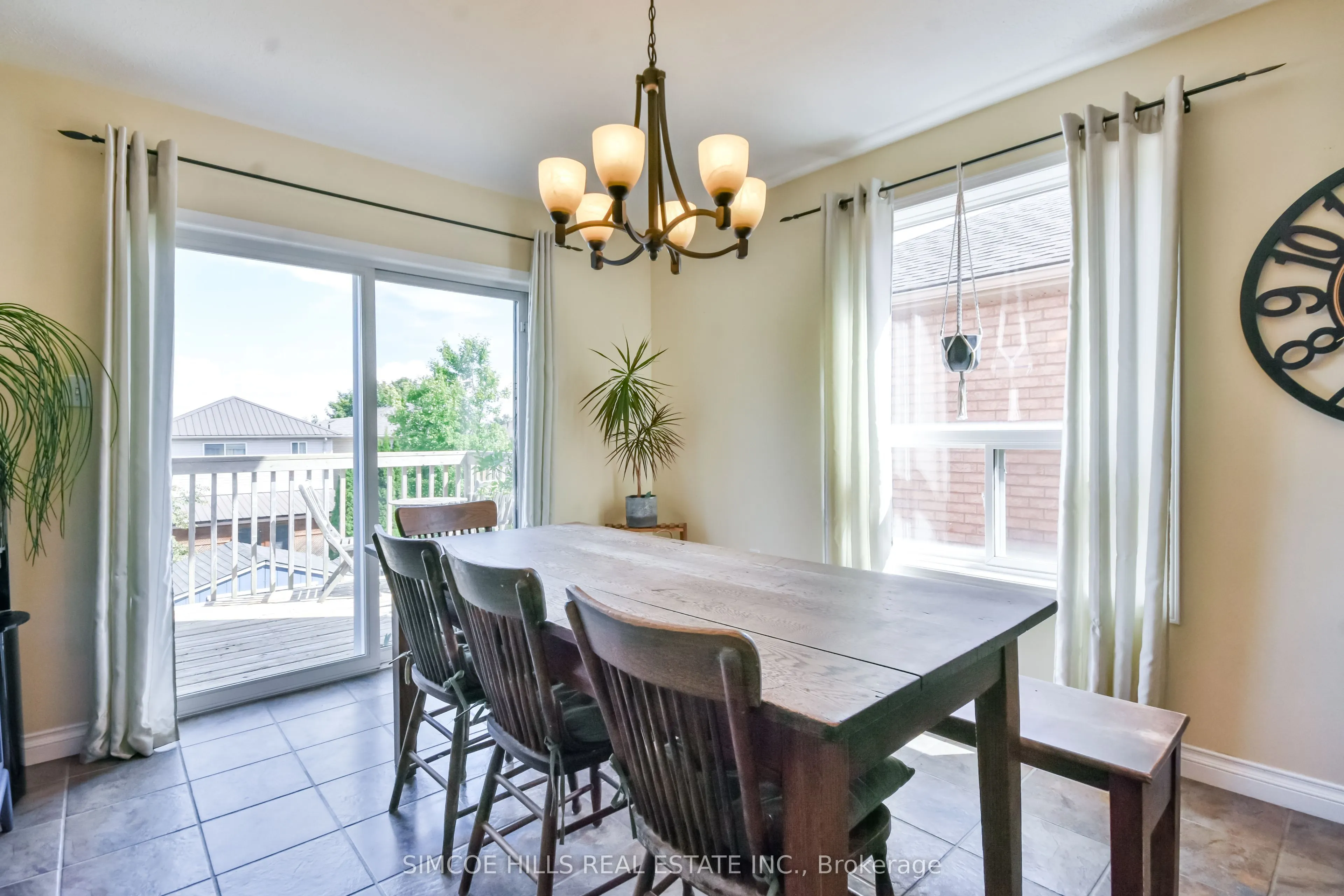 73 Vanessa Drive