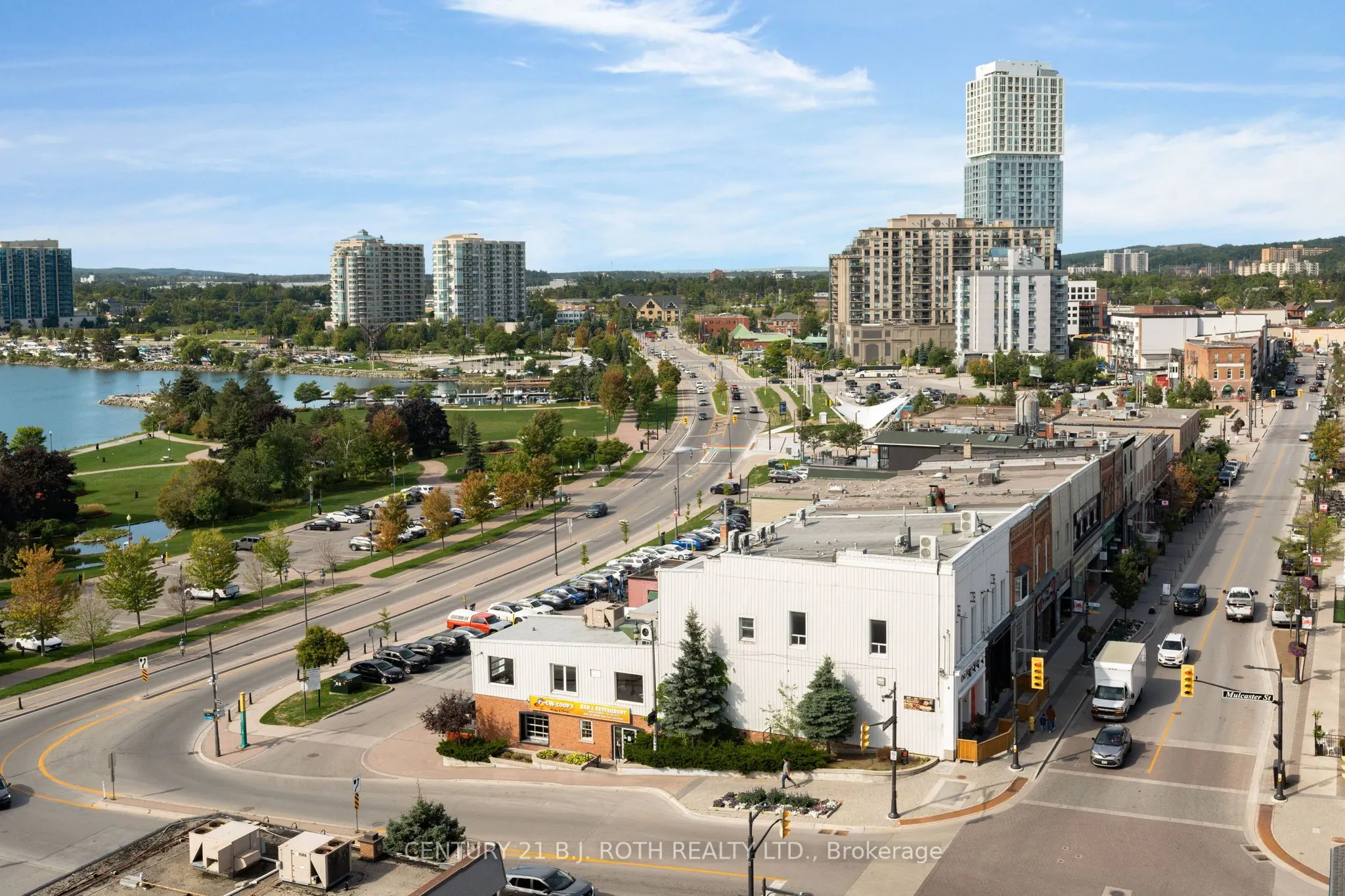 140 Dunlop Street E, #907