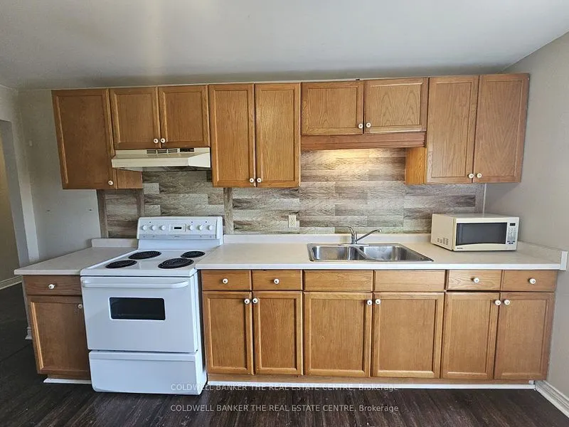 4570 PENETANGUISHENE Road, #North