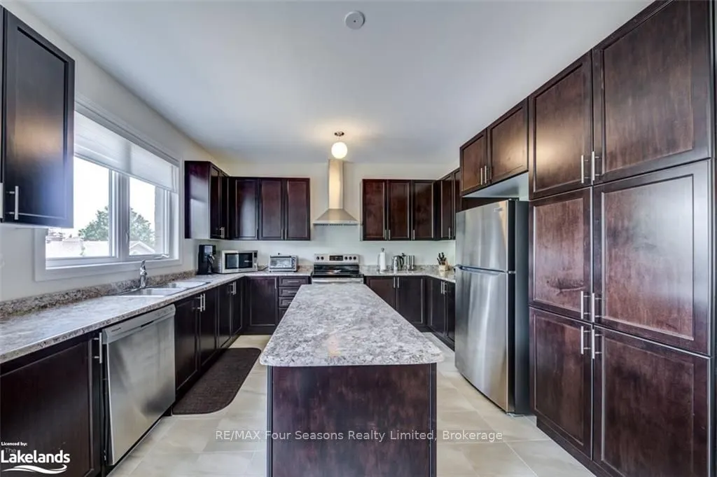 45 Mclean Avenue