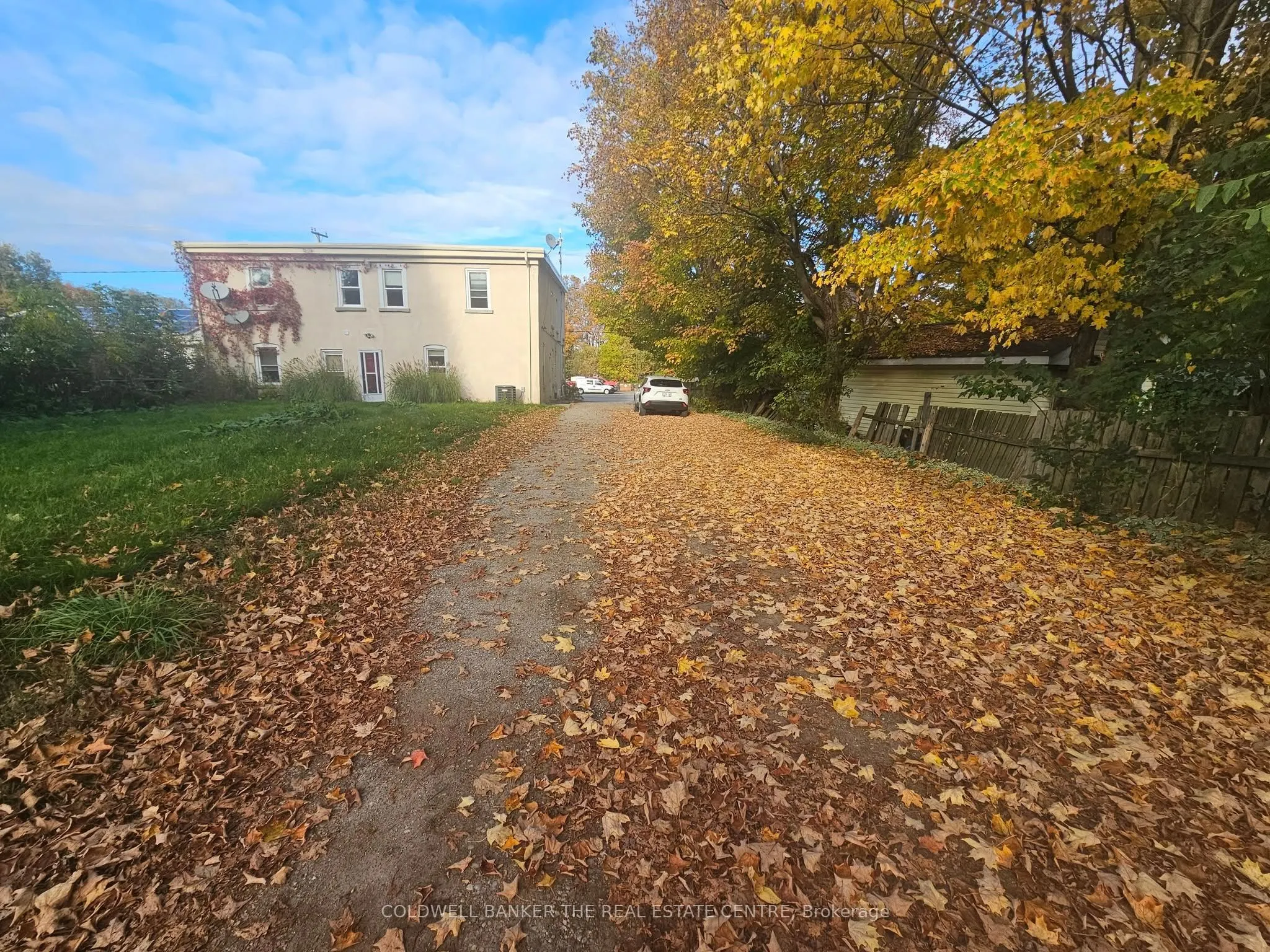 4570 PENETANGUISHENE Road, #South