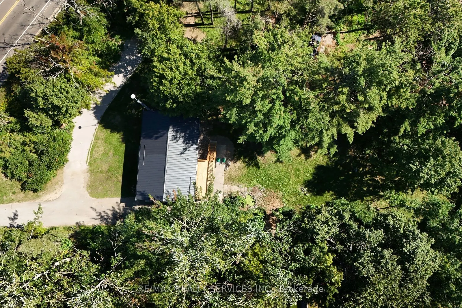 8570 Hwy 12